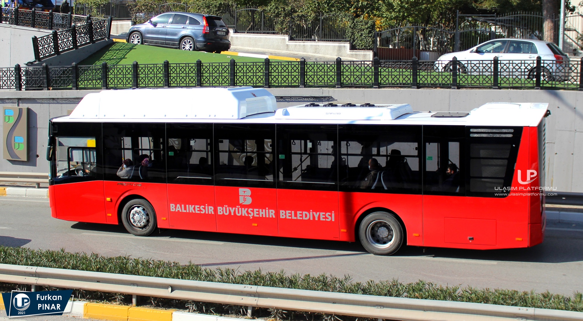 [Resim: 1640446373_NNBXeJ0TSSgITCb.JPG]