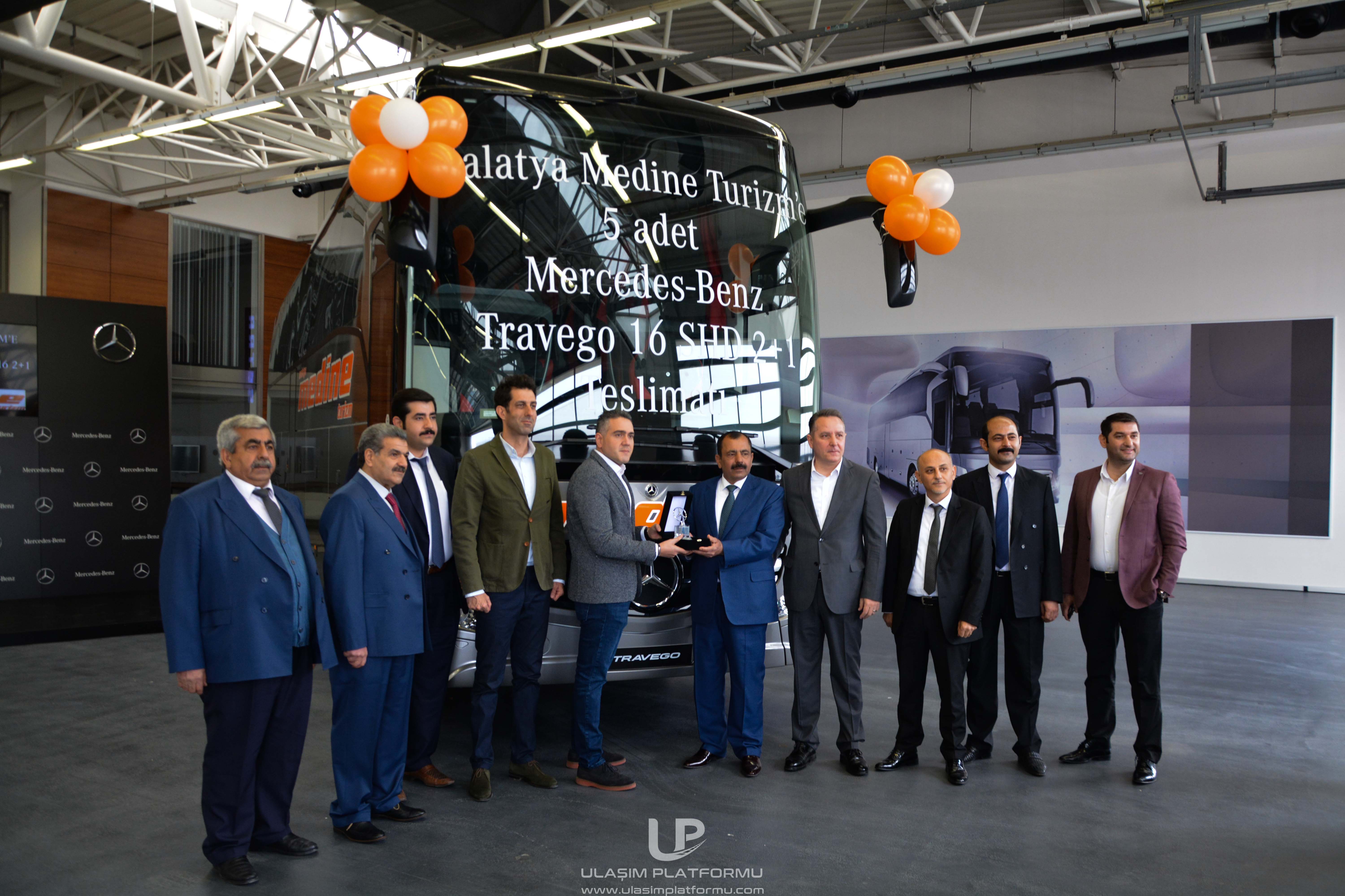 [Resim: 1649867602_RyHnRKUQG3OP2iJ.jpg]