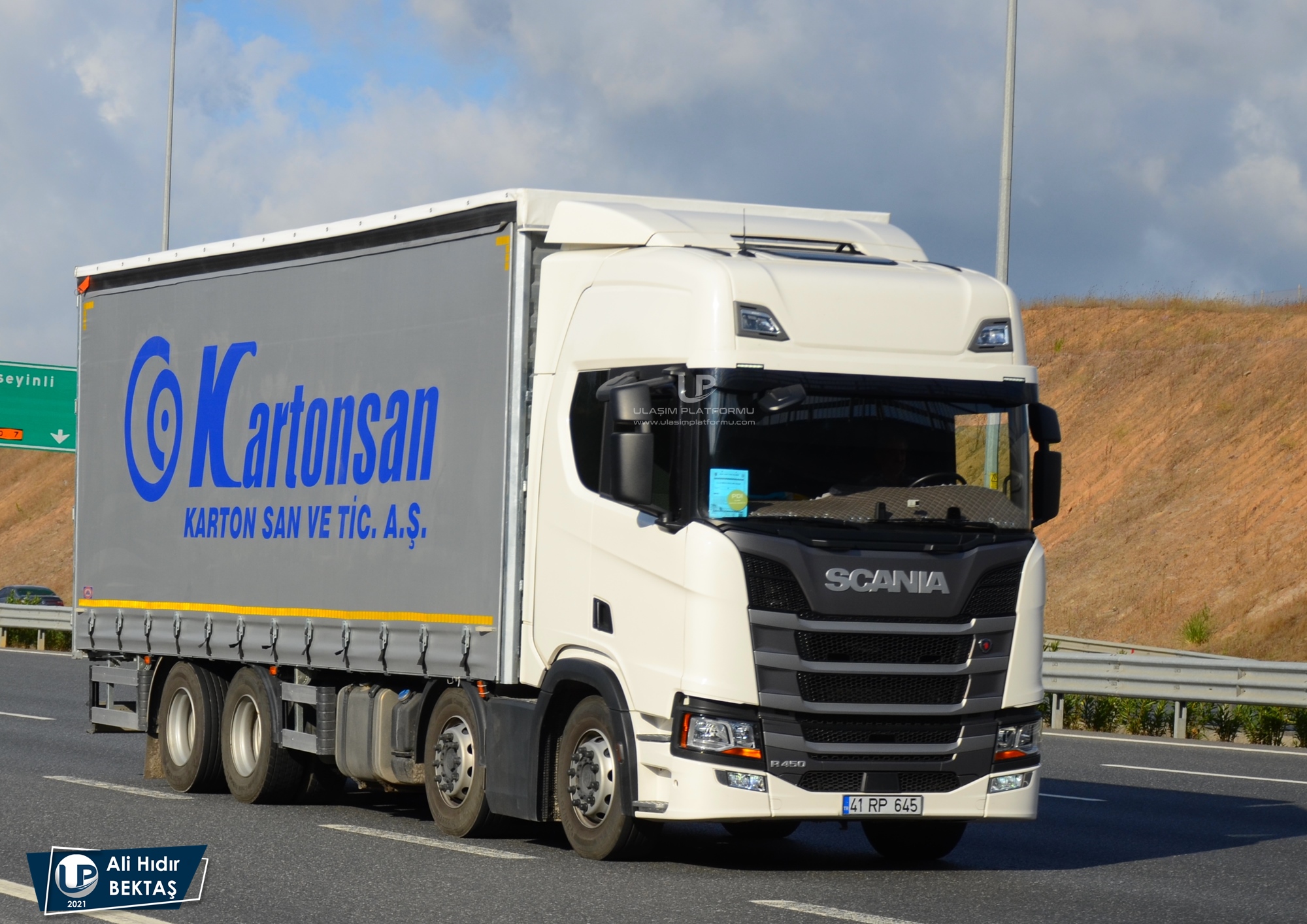 [Resim: 1650986165_g1EUJIStrC6Vhe2.JPG]