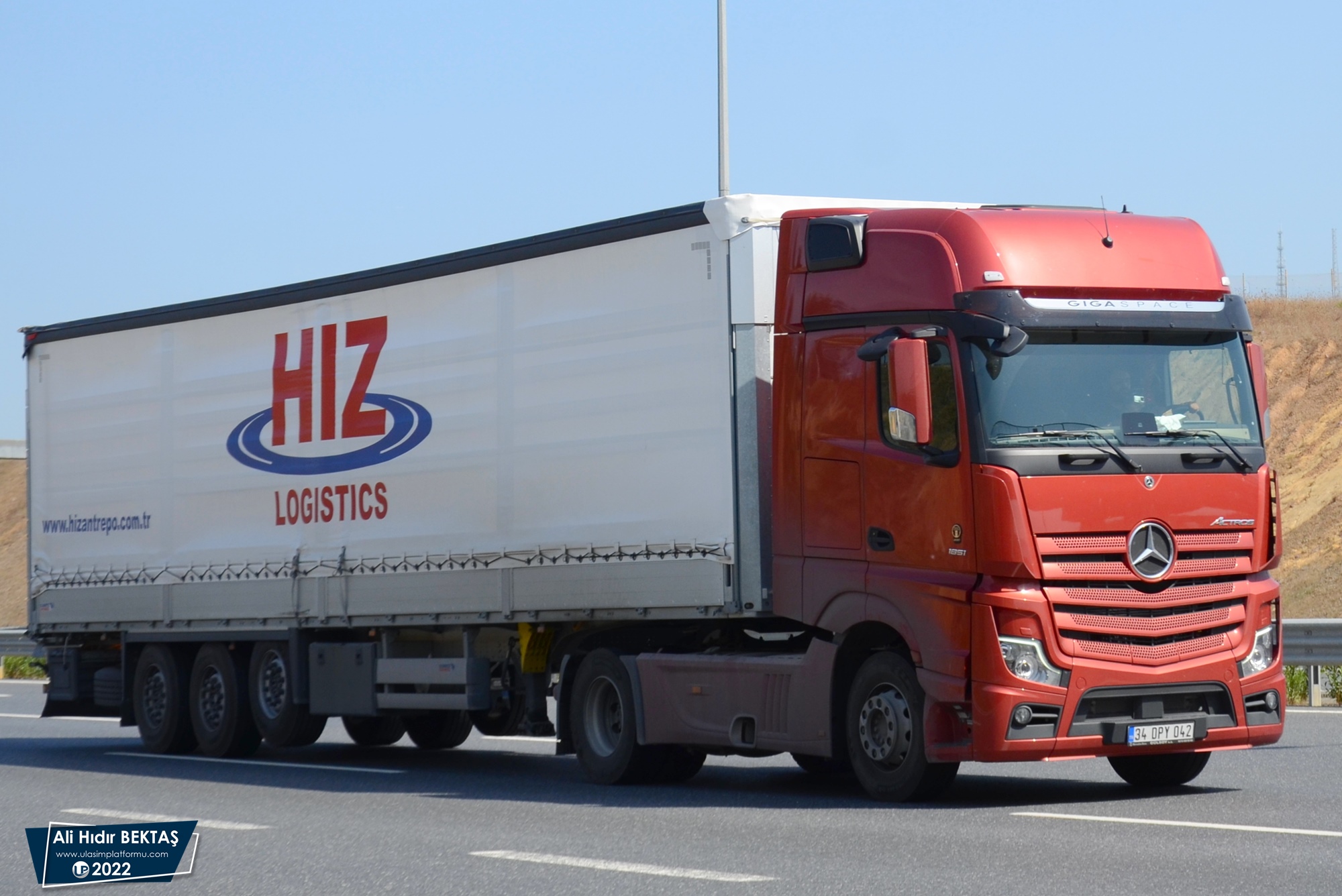 [Resim: 1652782207_jaUYqPL0KbwLJEK.JPG]