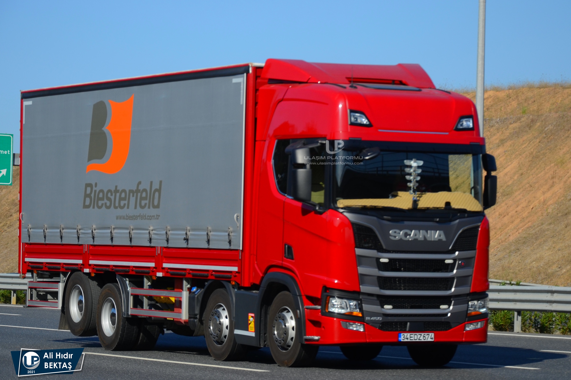 [Resim: 1657795114_3Fbsv5LmkfywVs0.JPG]