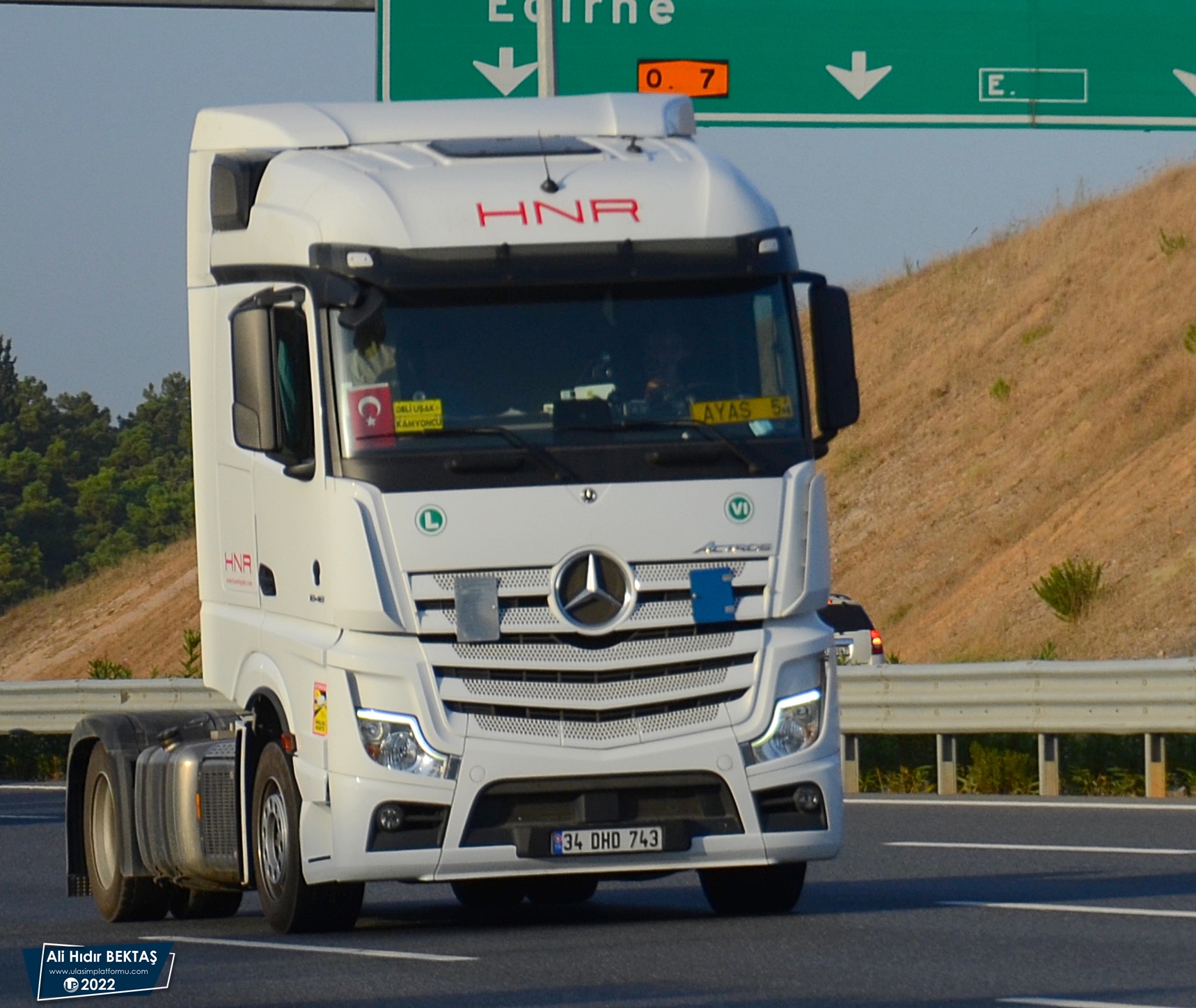 [Resim: 1658572806_CPjrTLnWkvWCdmr.JPG]