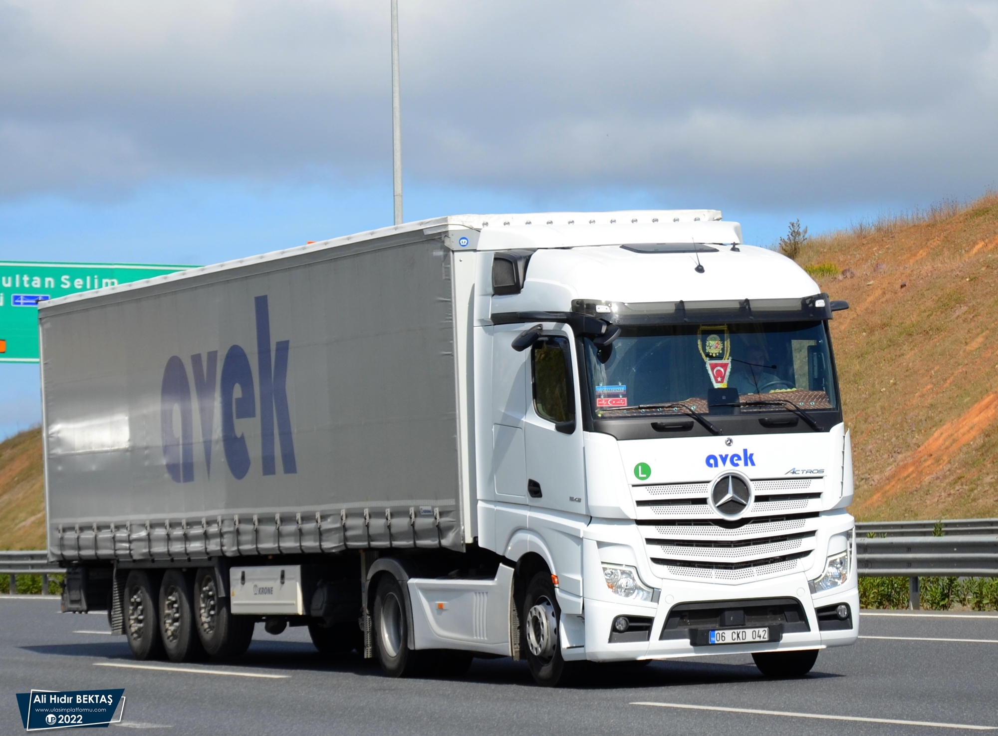 [Resim: 1658574147_Dx5svbVsrXiMAeh.JPG]