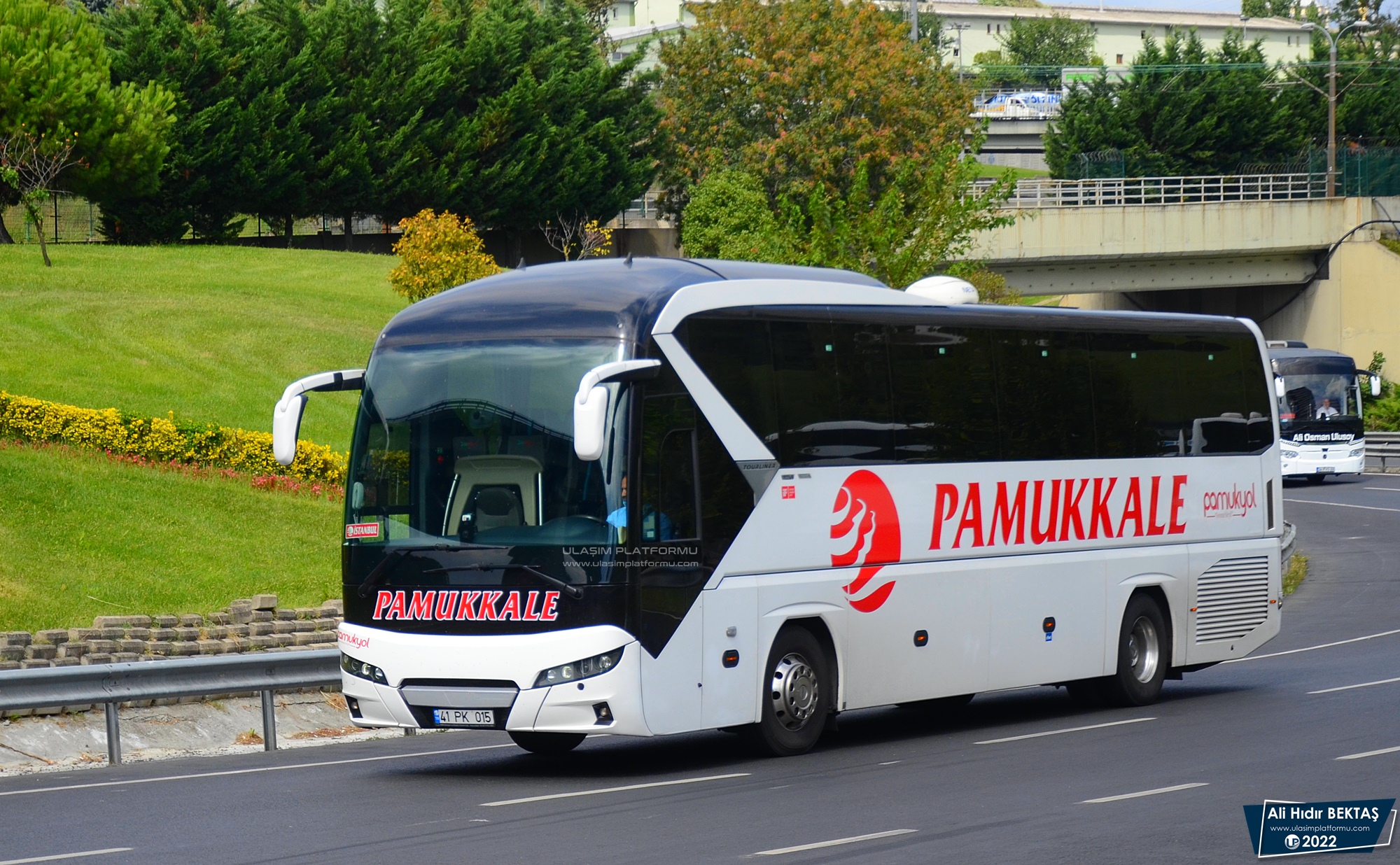 [Resim: 1663661703_DMR1LlEDEyJMrBC.JPG]