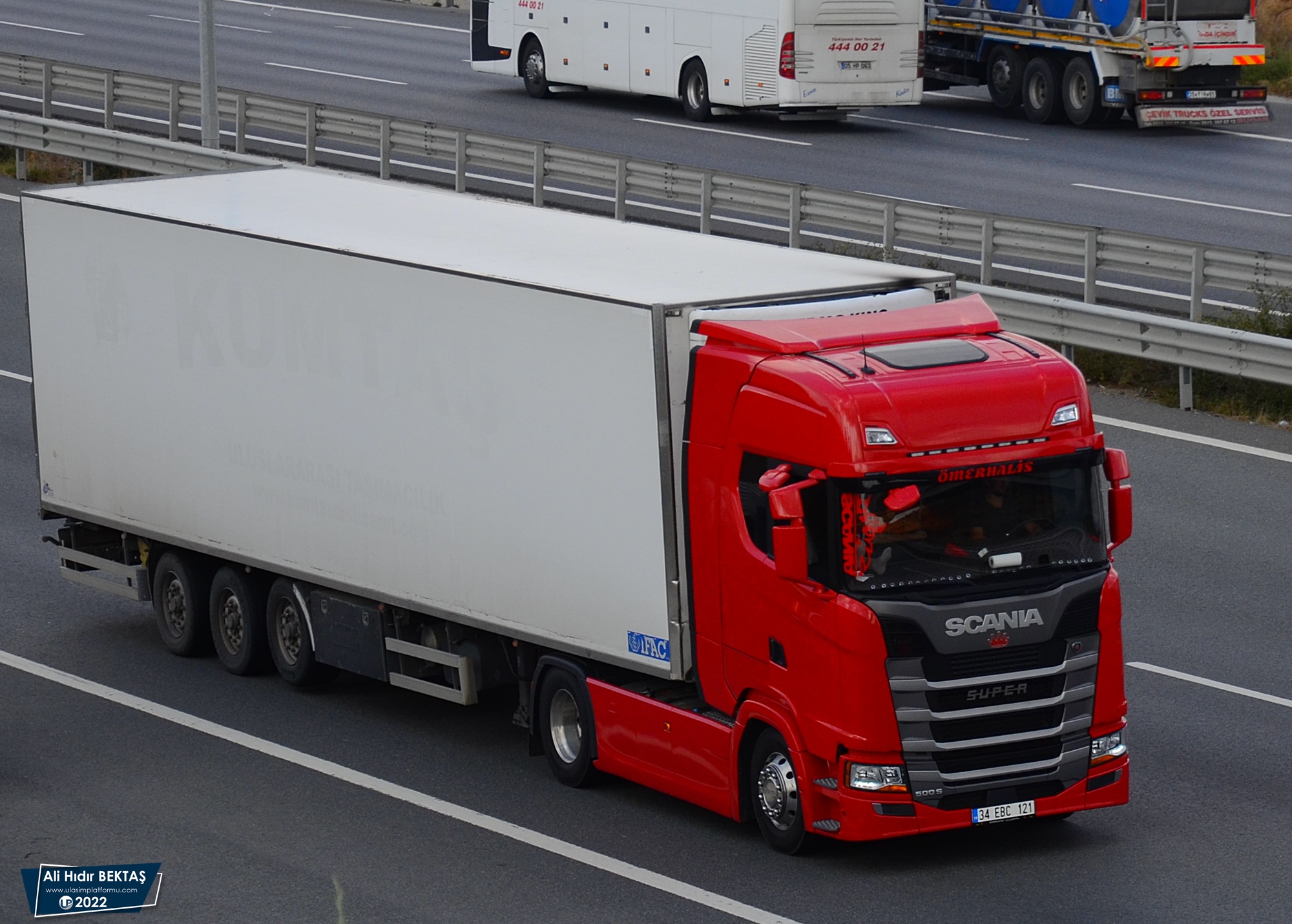 [Resim: 1664700958_FsEJeeqNSj24J4M.JPG]