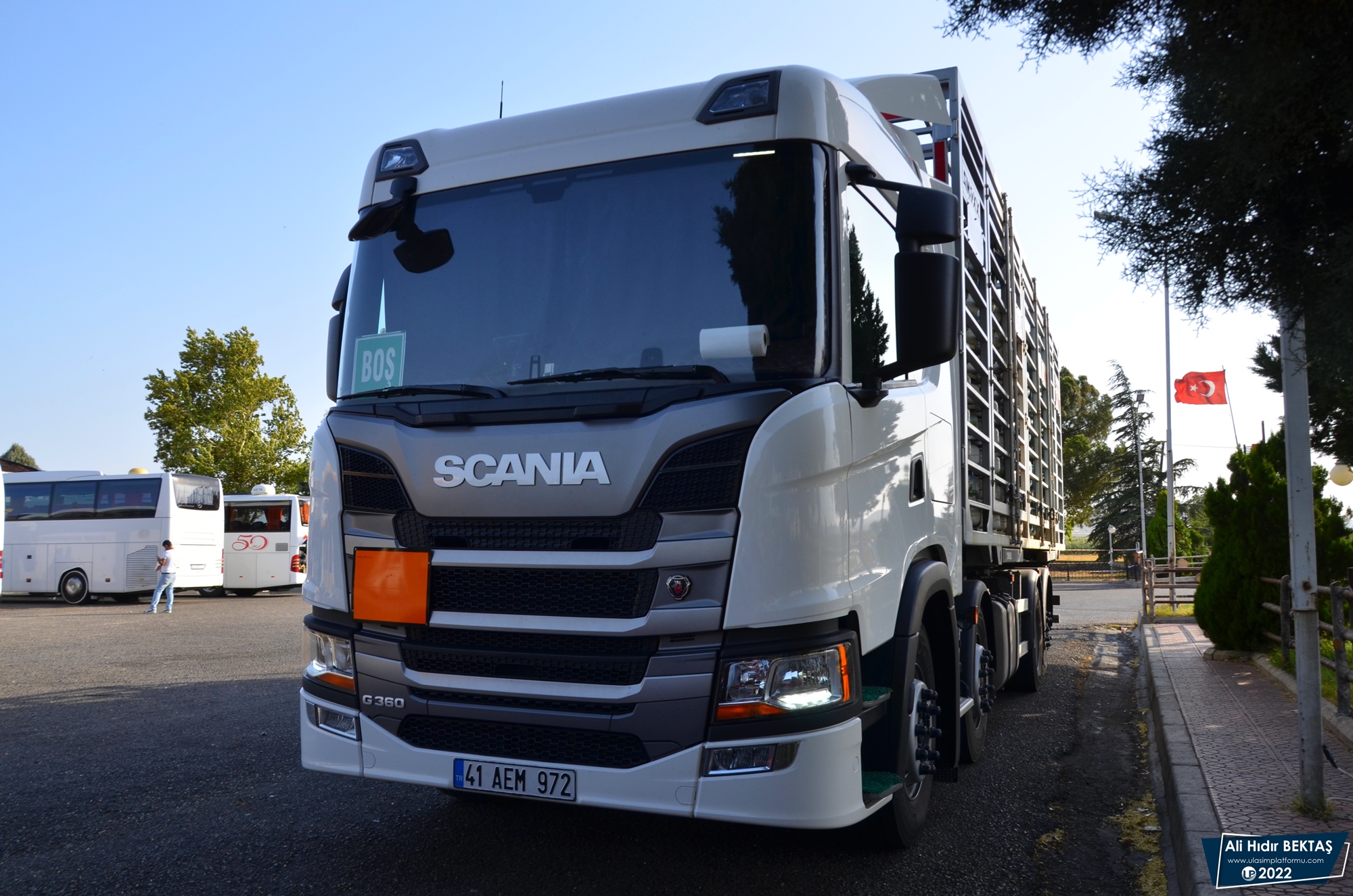 [Resim: 1665242852_AFpaueWXJC9sYNw.JPG]