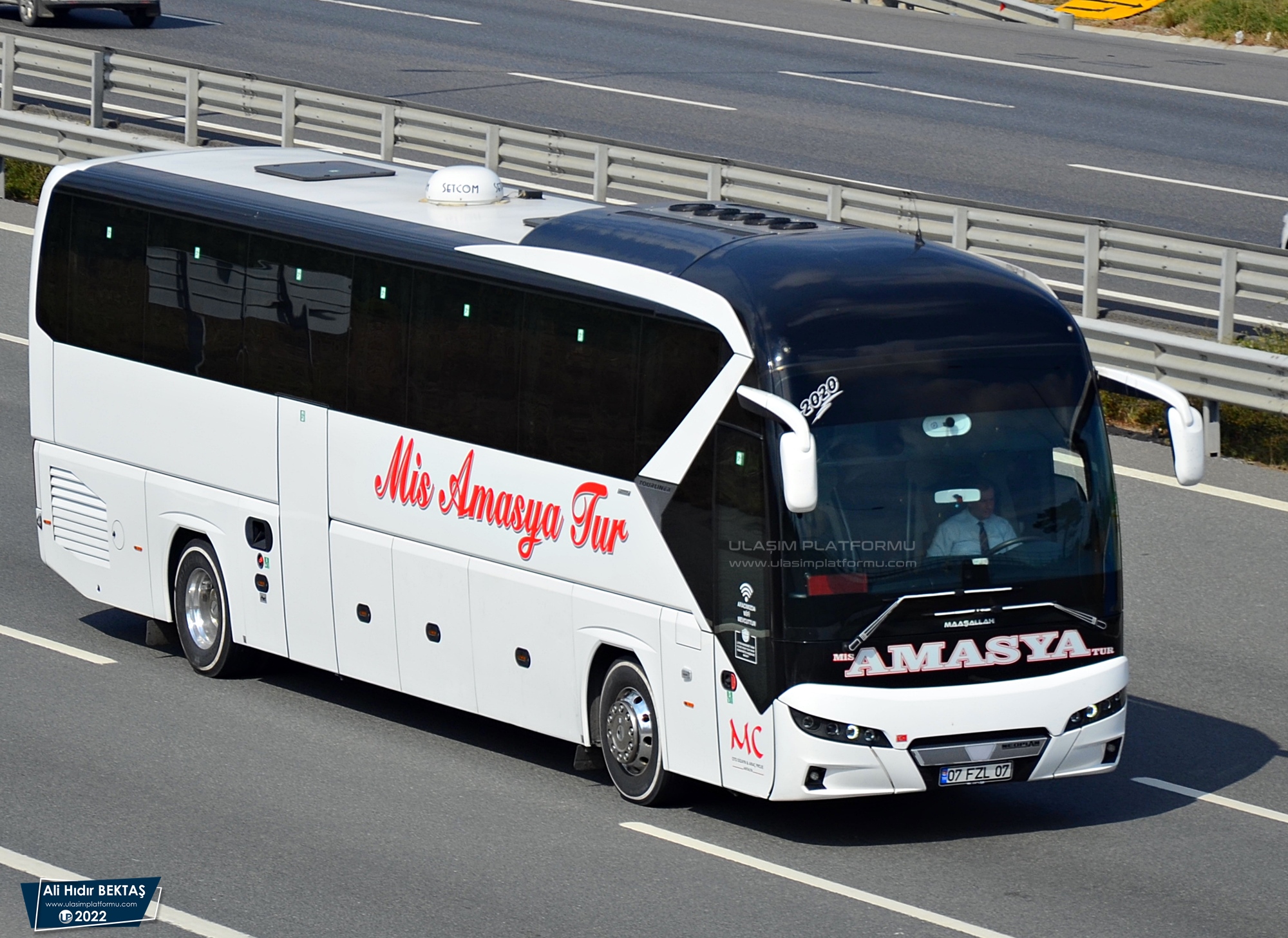 [Resim: 1667142063_Y1XCbIxsTYM5xqC.JPG]