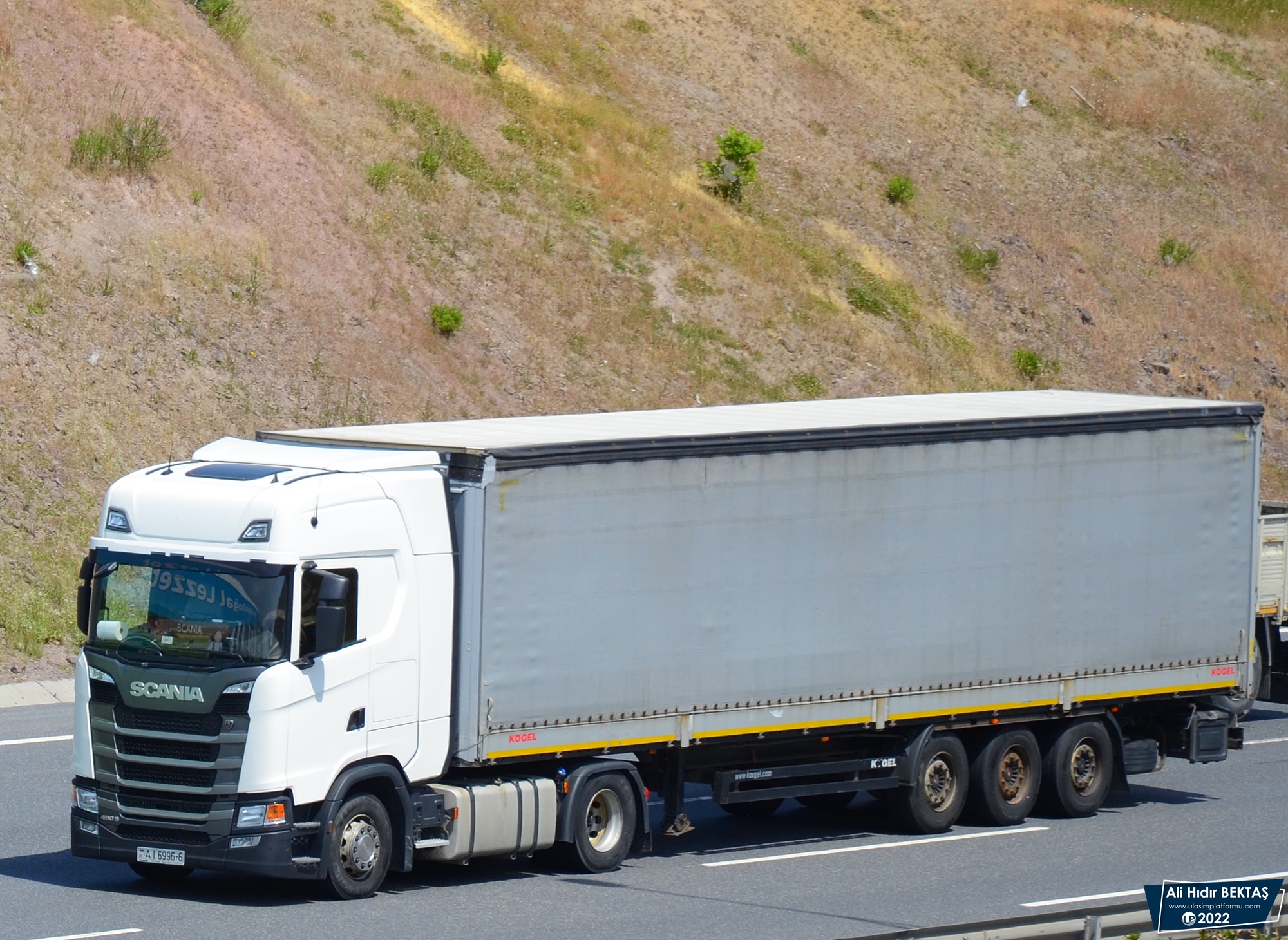 [Resim: 1670218857_DmlqPspIuZ0HuGS.JPG]