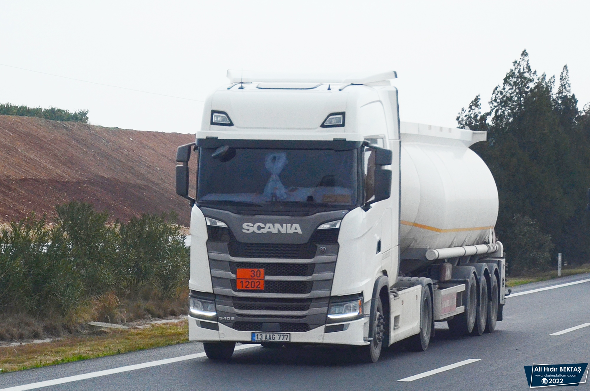 [Resim: 1670219065_4ZDXKBJVrrs5UJW.JPG]