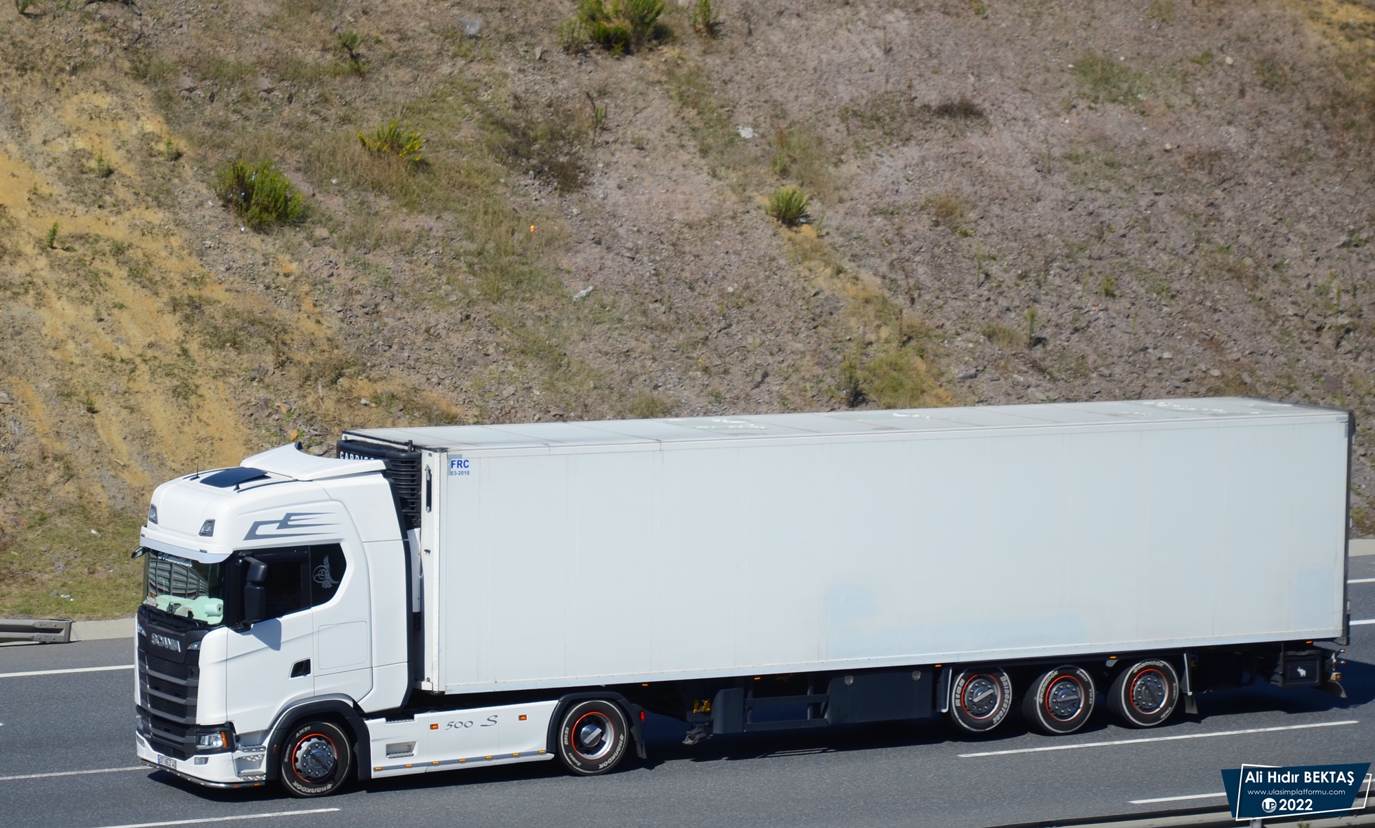 [Resim: 1670219573_T6hjHciBuyGTskP.JPG]