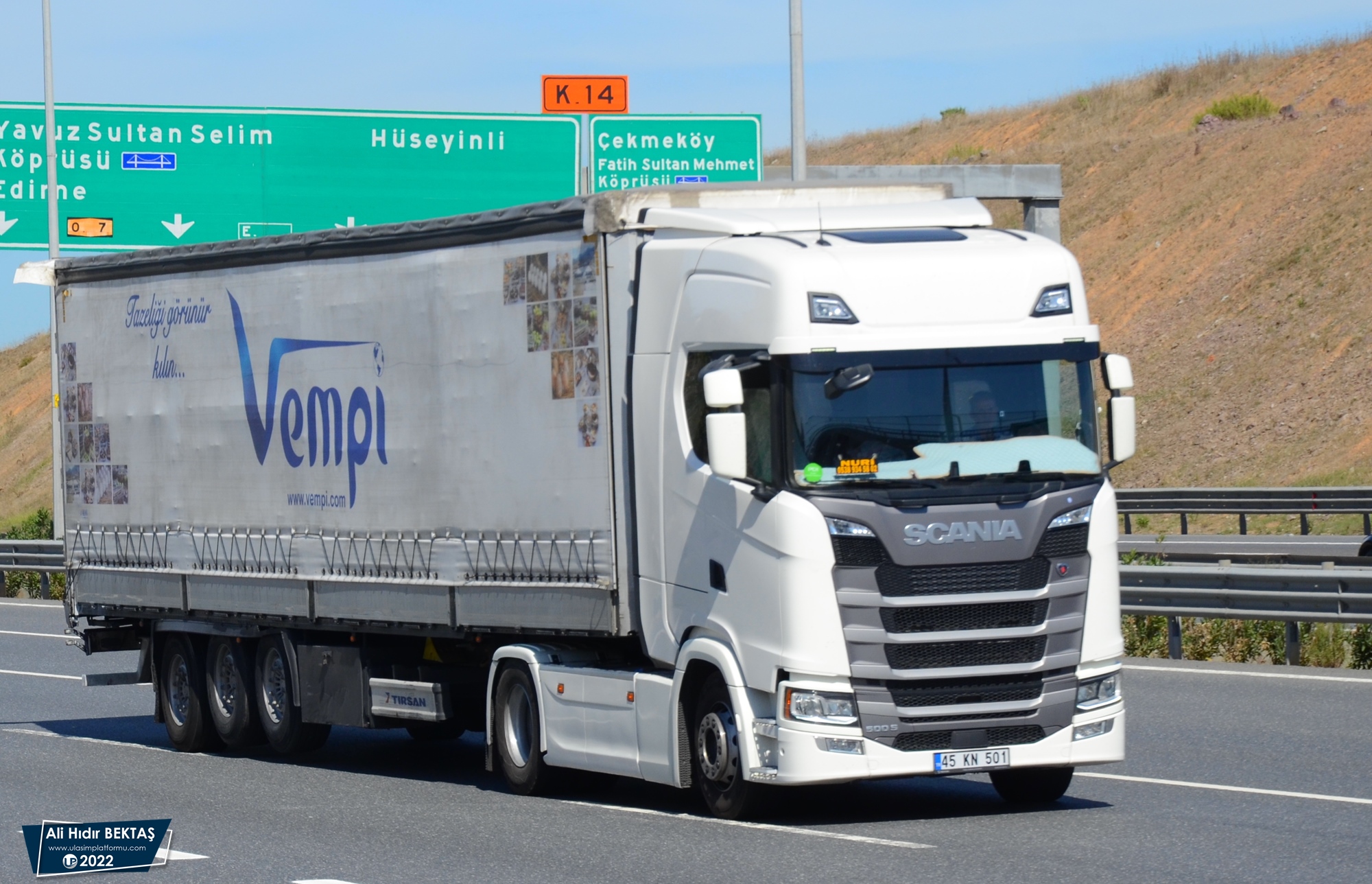 [Resim: 1670219611_LOBFL0oX7oP7UcV.JPG]