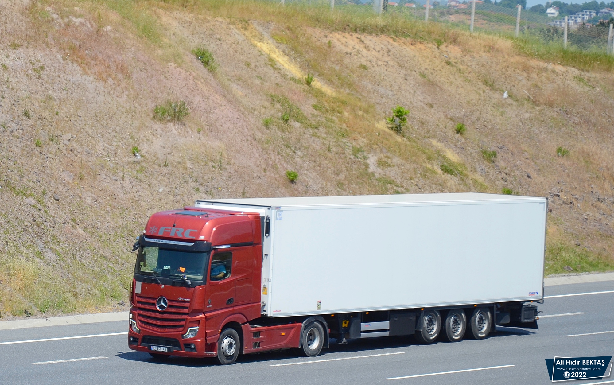 [Resim: 1672145424_mHqu1YyKsH7O6Vw.JPG]