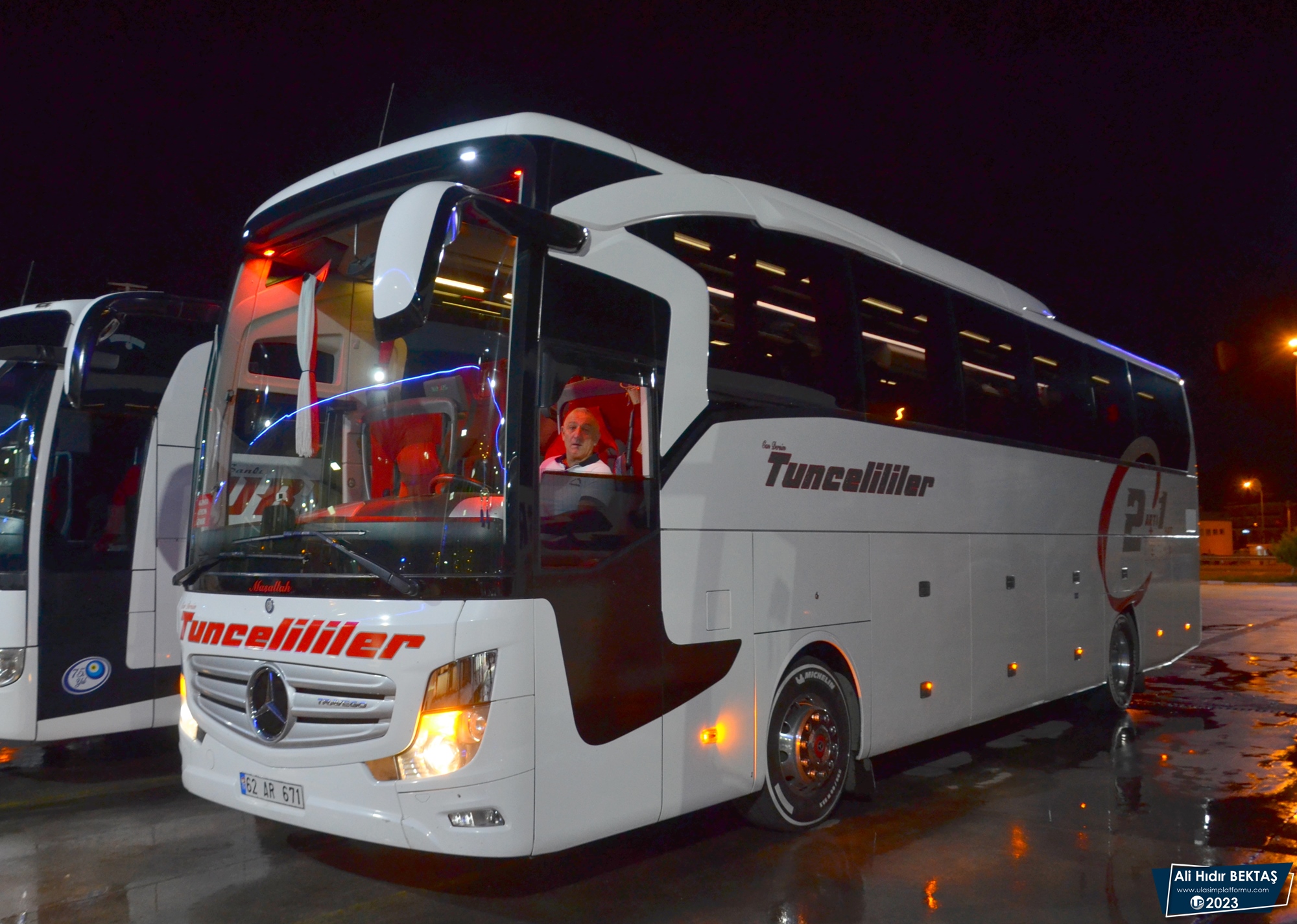 [Resim: 1681076324_PEscjuZcqa7oawL.JPG]