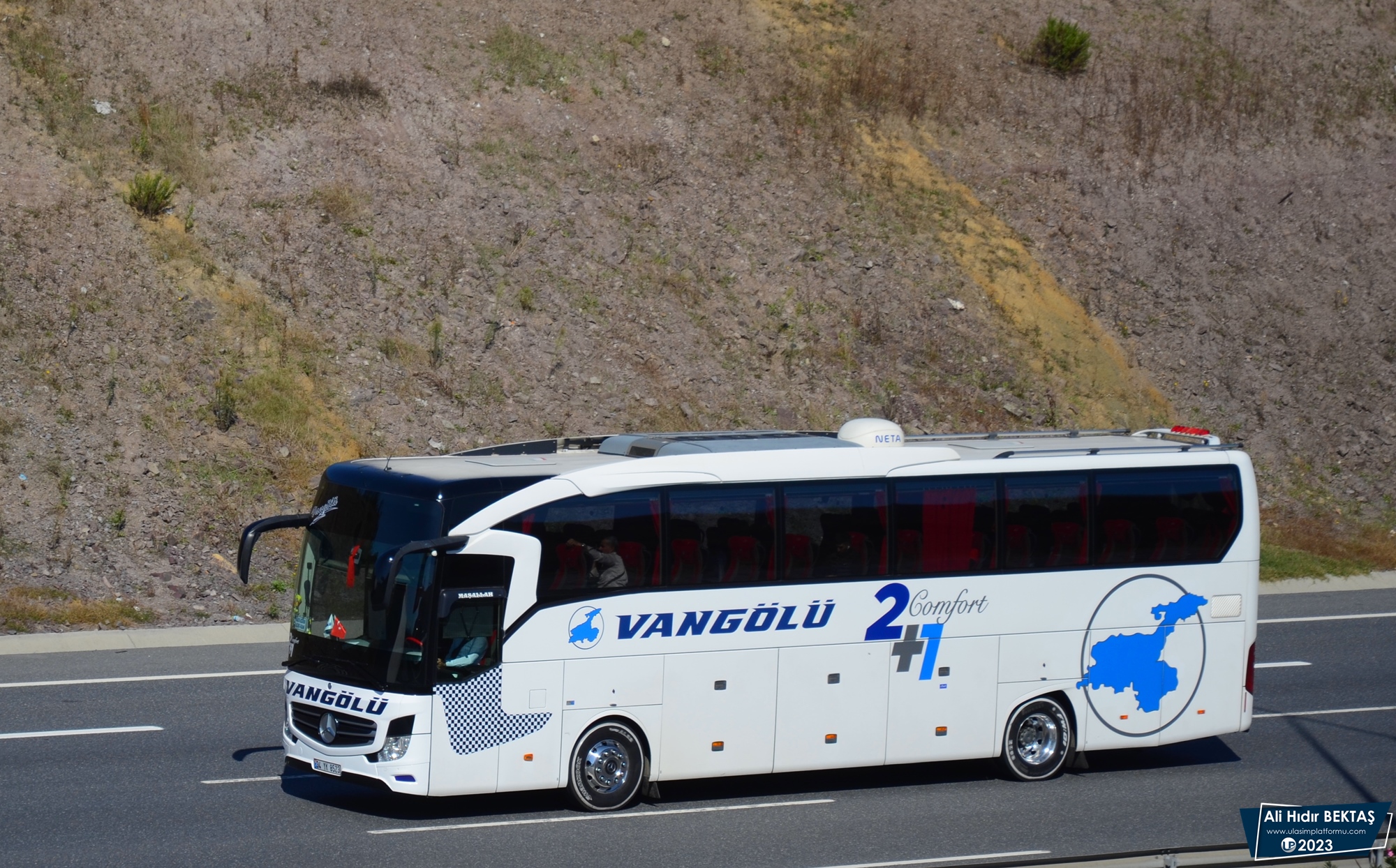 [Resim: 1681076517_mpyVfsDkih82dm6.JPG]