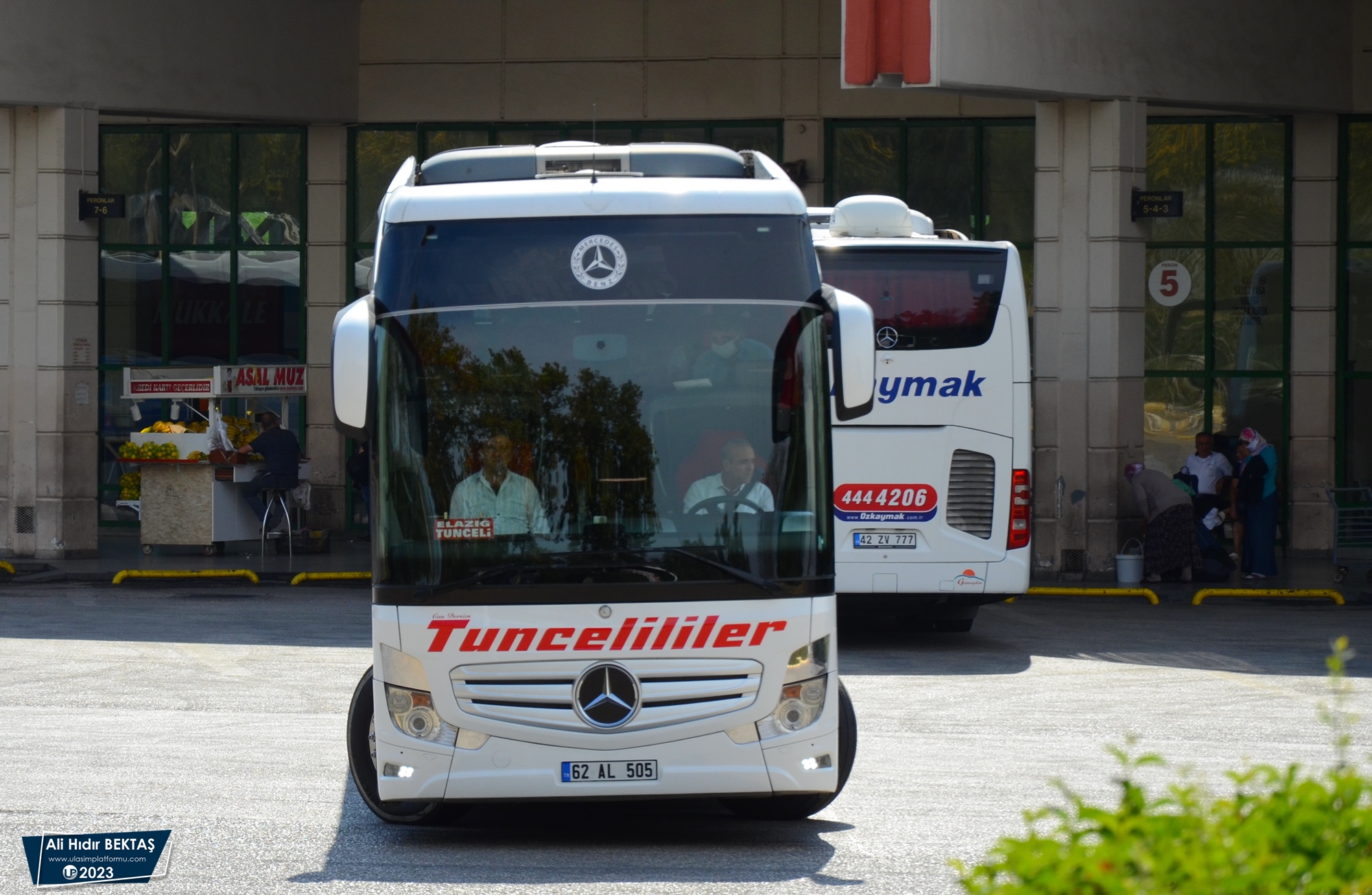 [Resim: 1682199831_v7dBE8KW7ME8f2c.JPG]