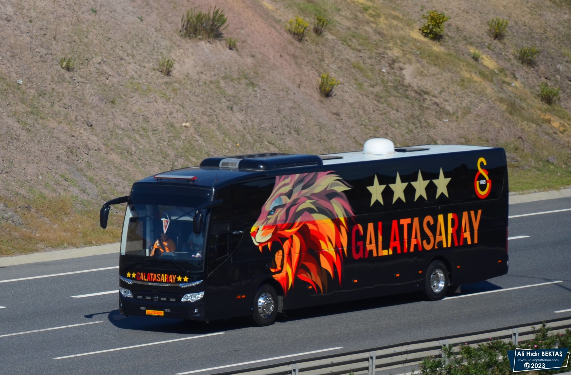 [Resim: 1683541552_fMHoS9JgLDsrEWU.JPG]