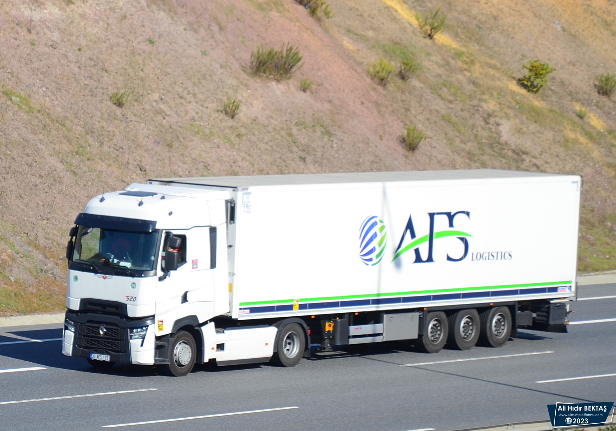 [Resim: 1685091516_0FZ2TJ9qGu35xfp.JPG]