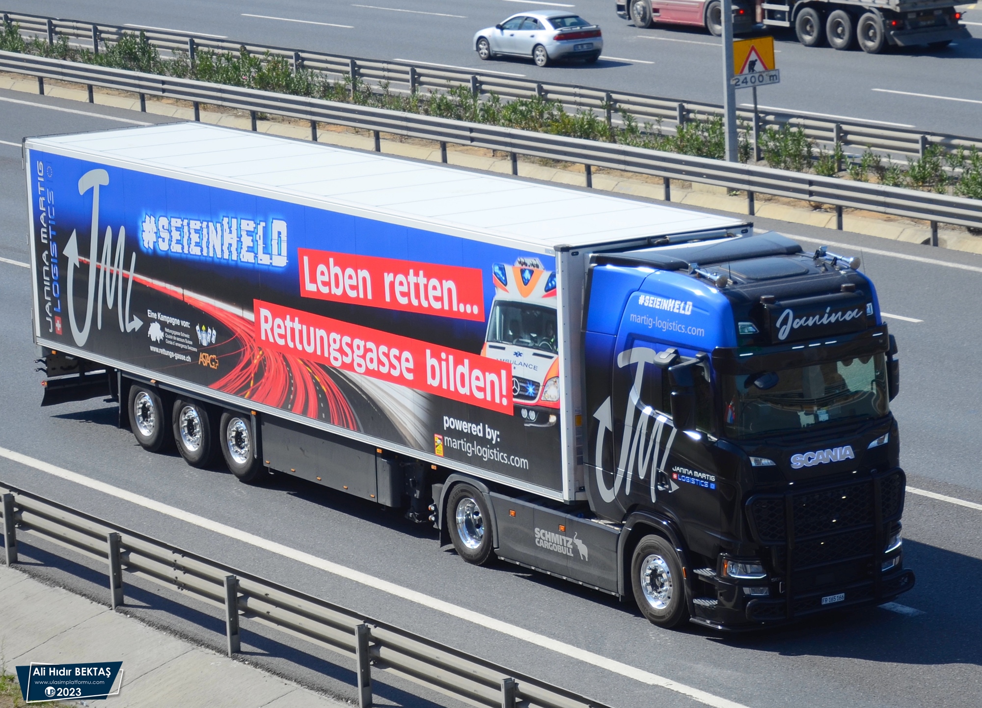 [Resim: 1687299848_HV43yFV2fPndoMM.JPG]