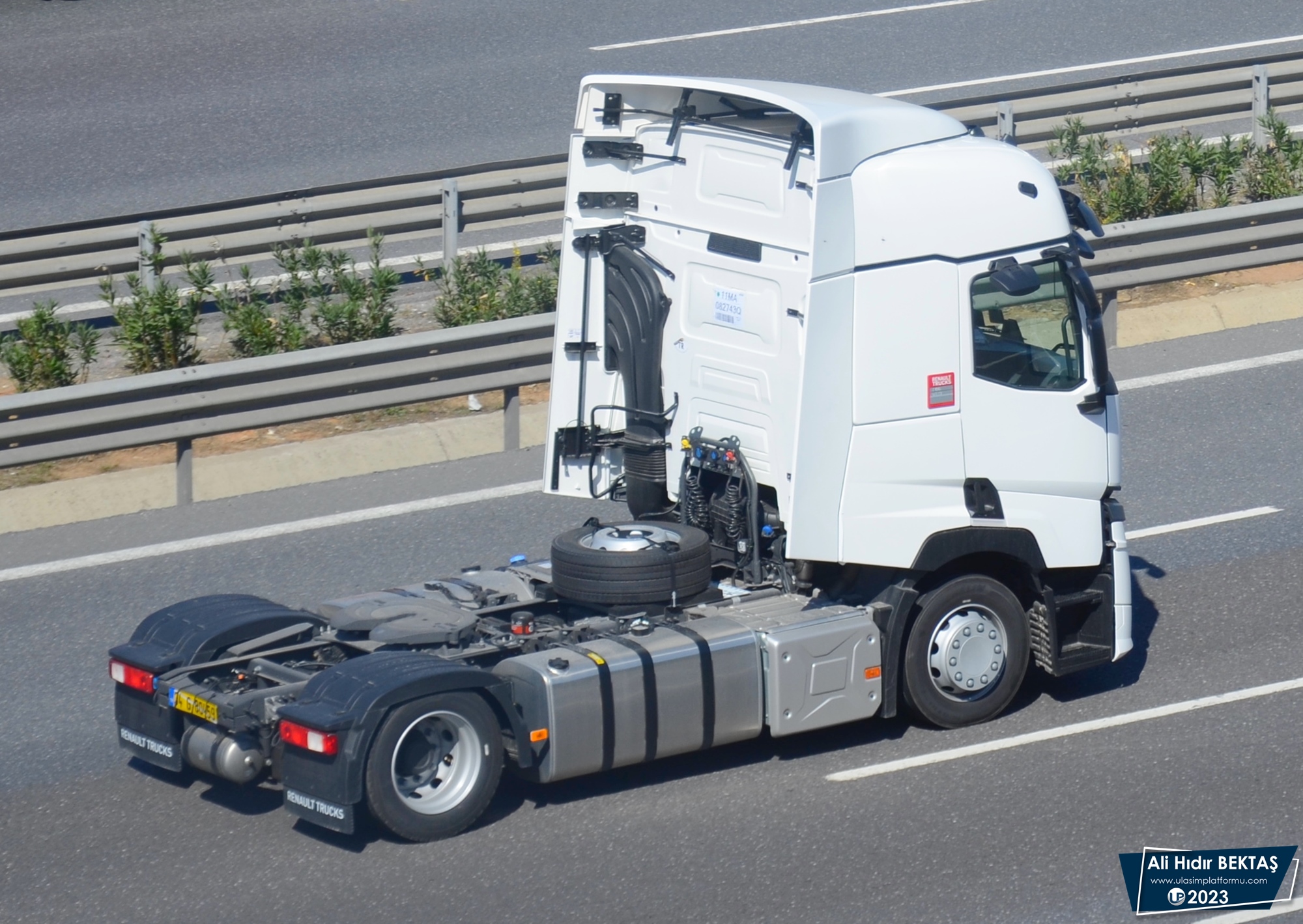 [Resim: 1688329193_GsqqFpjZcexvTIG.JPG]