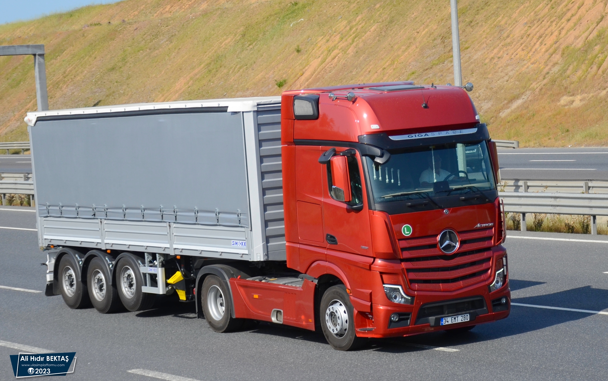 [Resim: 1690206488_5fXFfni5QVZ6NxM.JPG]