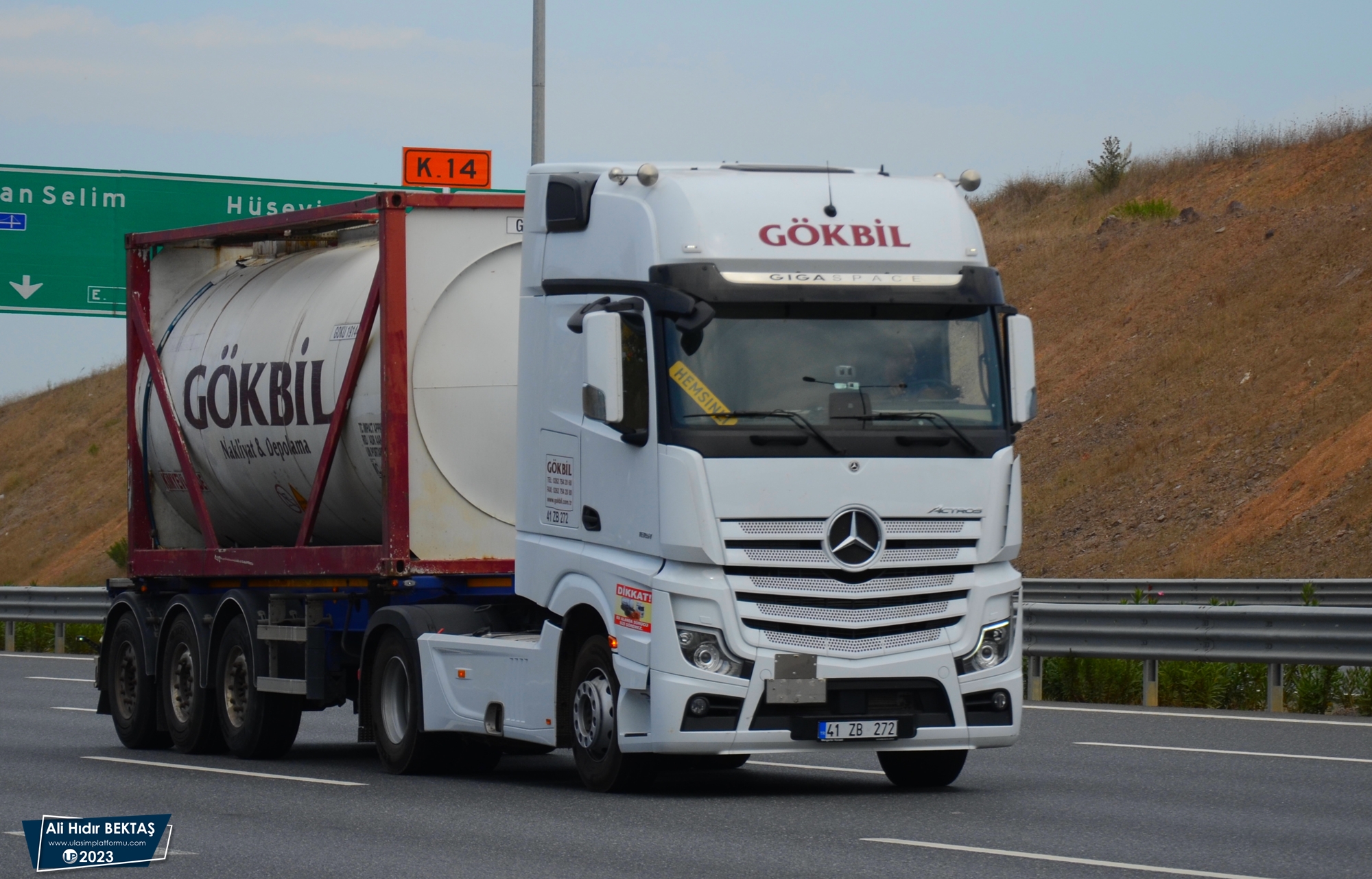 [Resim: 1690206519_VCQlUHaCE1ombJQ.JPG]