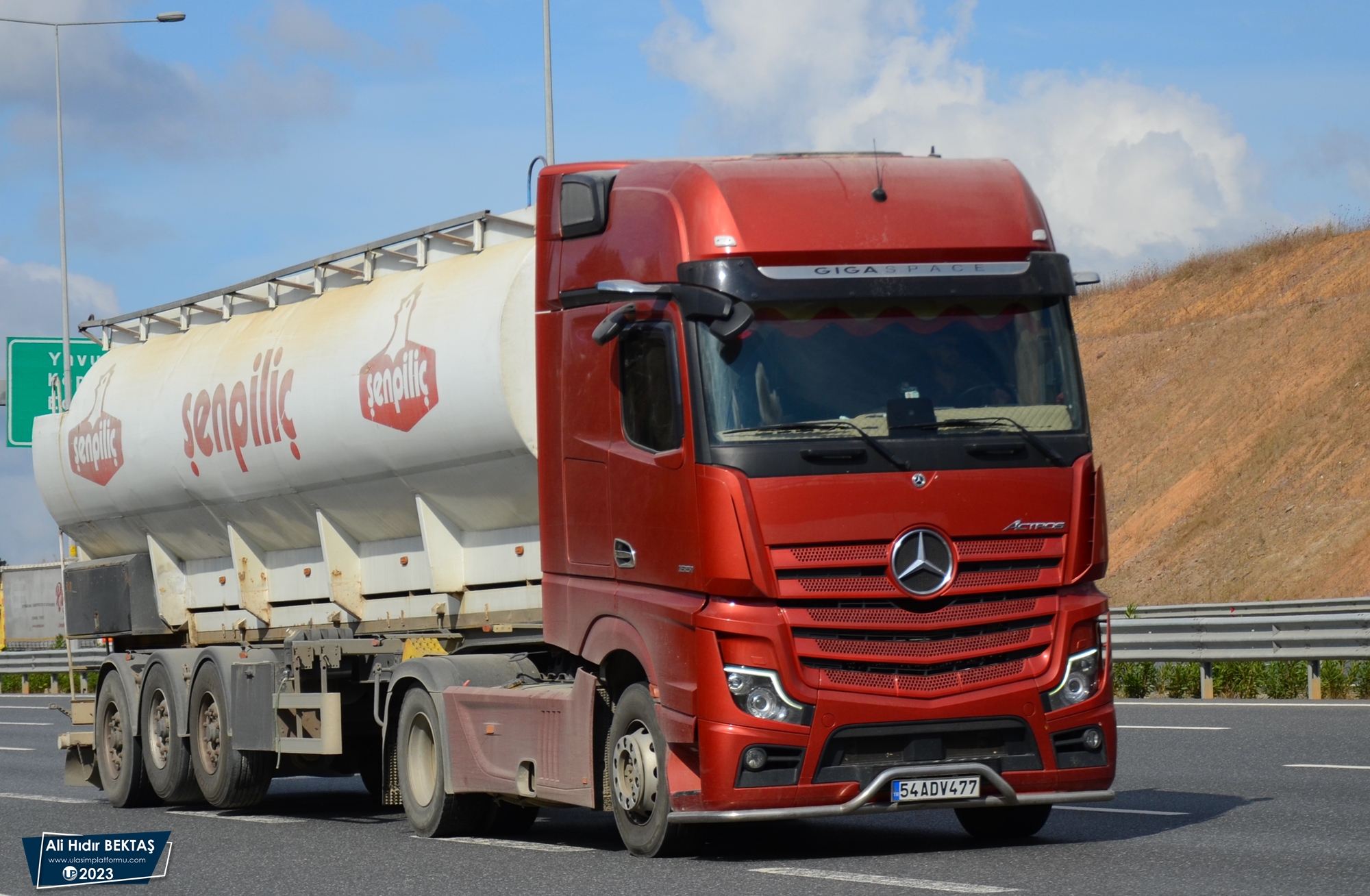 [Resim: 1693131776_JuvyRCBbNyCAlUv.JPG]