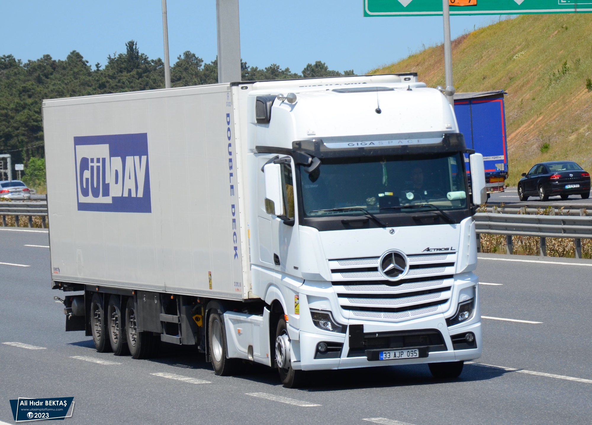 [Resim: 1695299610_O1WYW3tU6mOZ2fx.JPG]