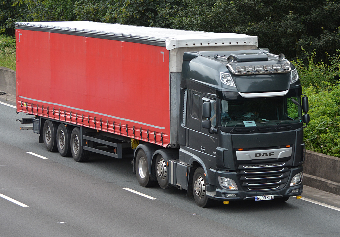 [Resim: 1697808383_XpVnhdr4JW6kO6i.jpg]