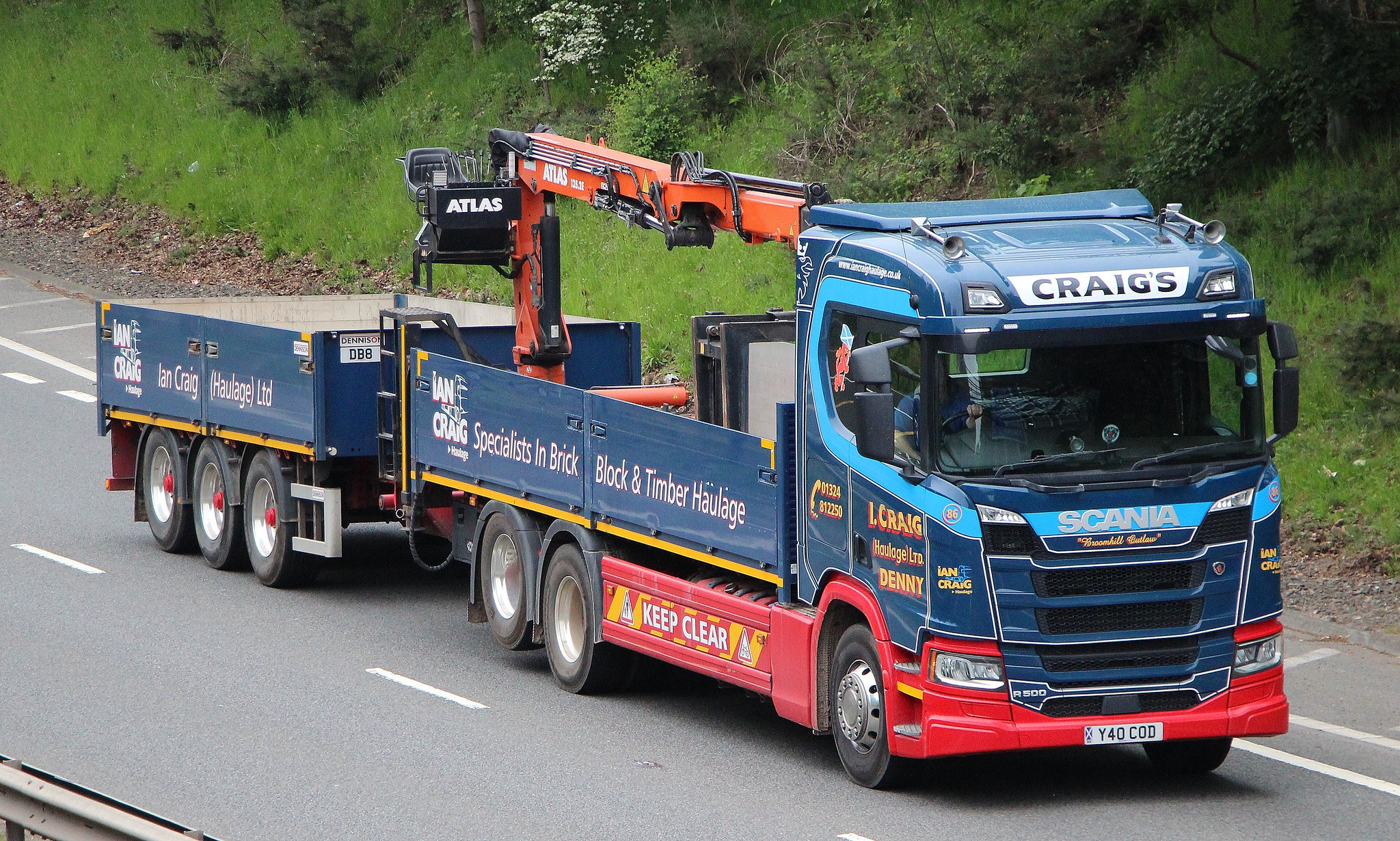 [Resim: 1697809236_7cqsprjqpIF8MHk.jpg]