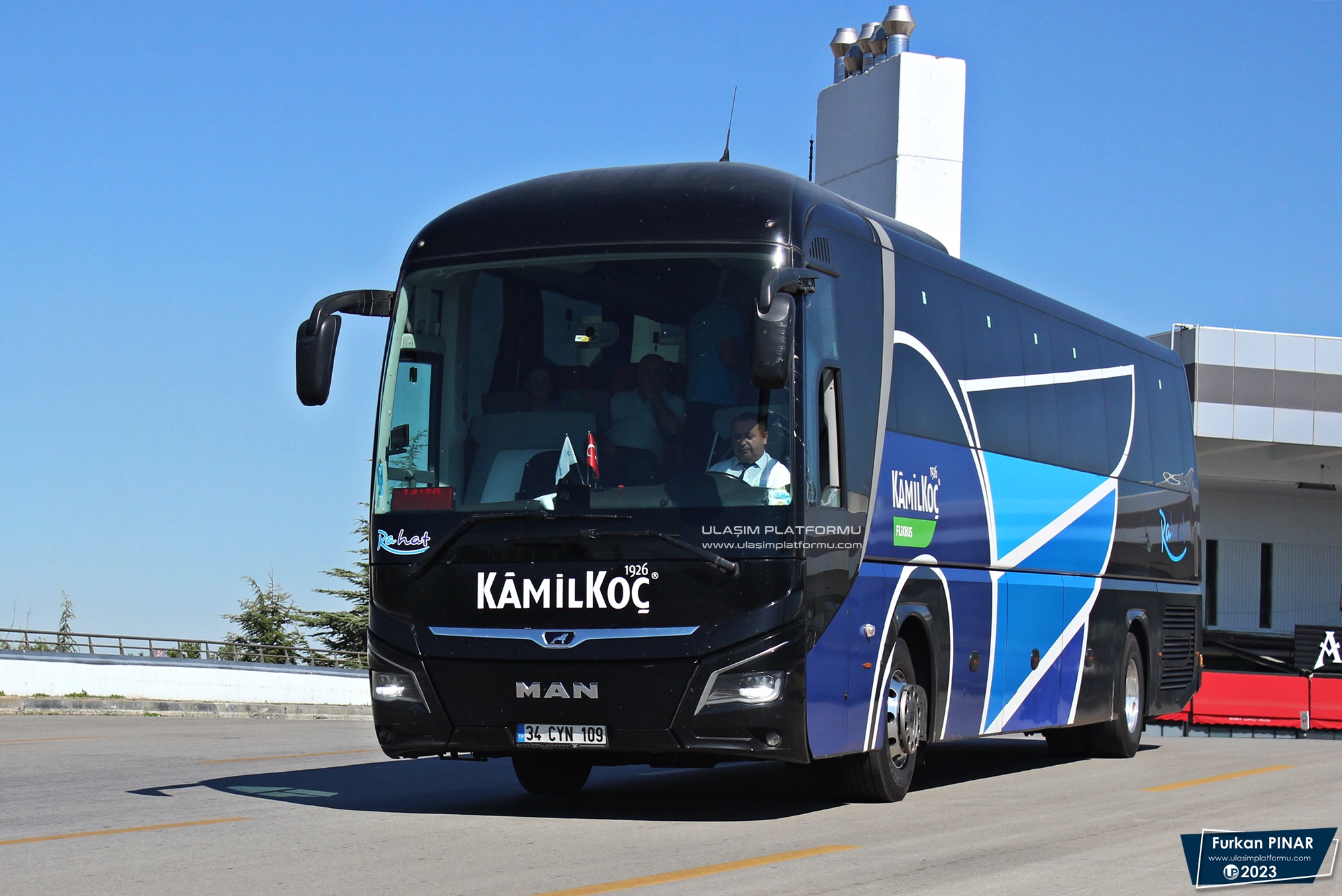 [Resim: 1697821660_Tj97N9wqkTLdiLJ.JPG]