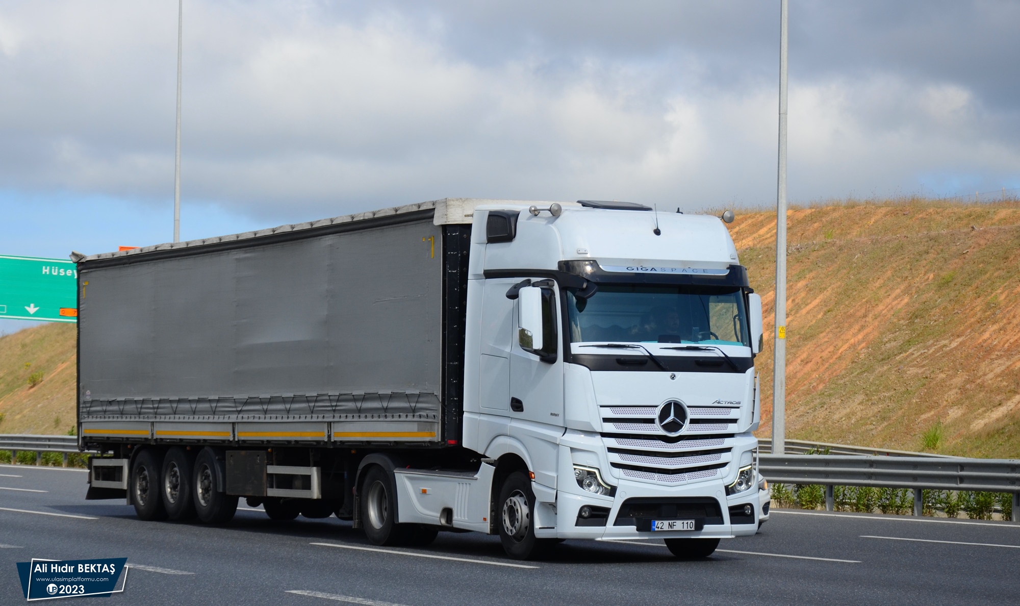 [Resim: 1697871782_QV2u7bgXyXrlV5q.JPG]