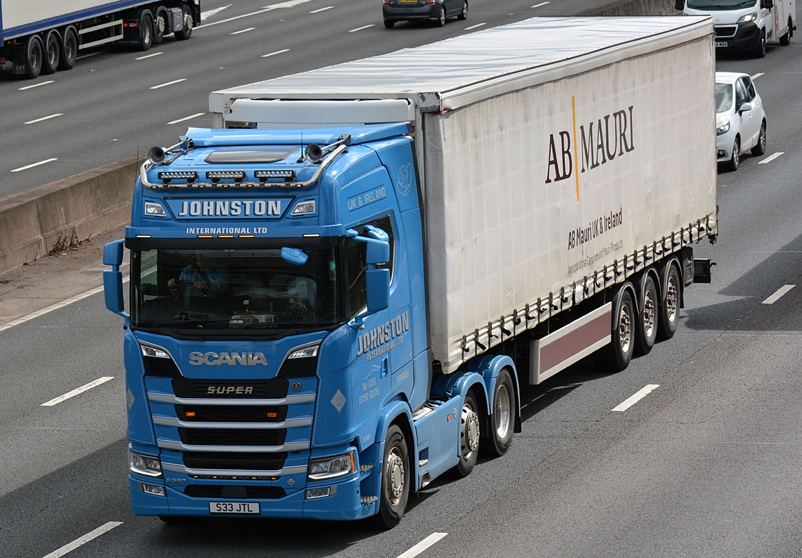 [Resim: 1699475335_EvUB48lkRrPCQ1j.jpg]