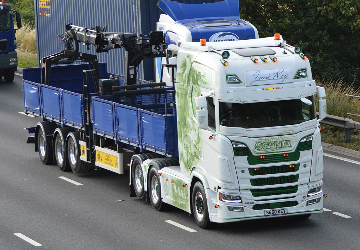 [Resim: 1699476370_DYvXUn7wPetpomh.jpg]