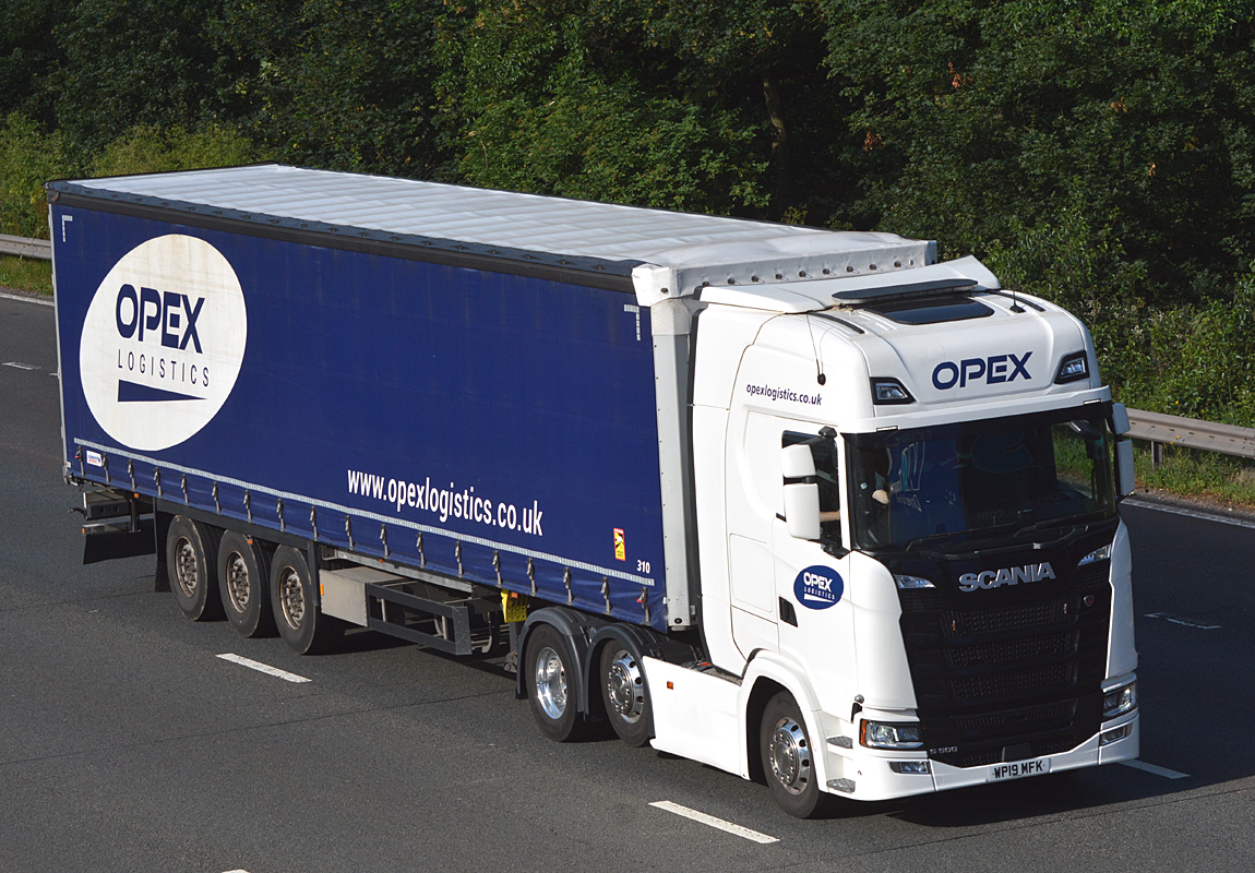 [Resim: 1699478999_PY17CbG5EcCsQI4.jpg]