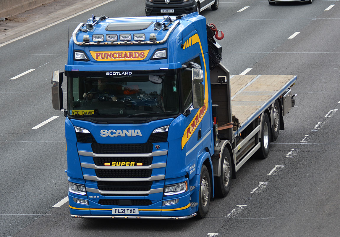 [Resim: 1699493426_MrvO202AYrbT1rh.jpg]