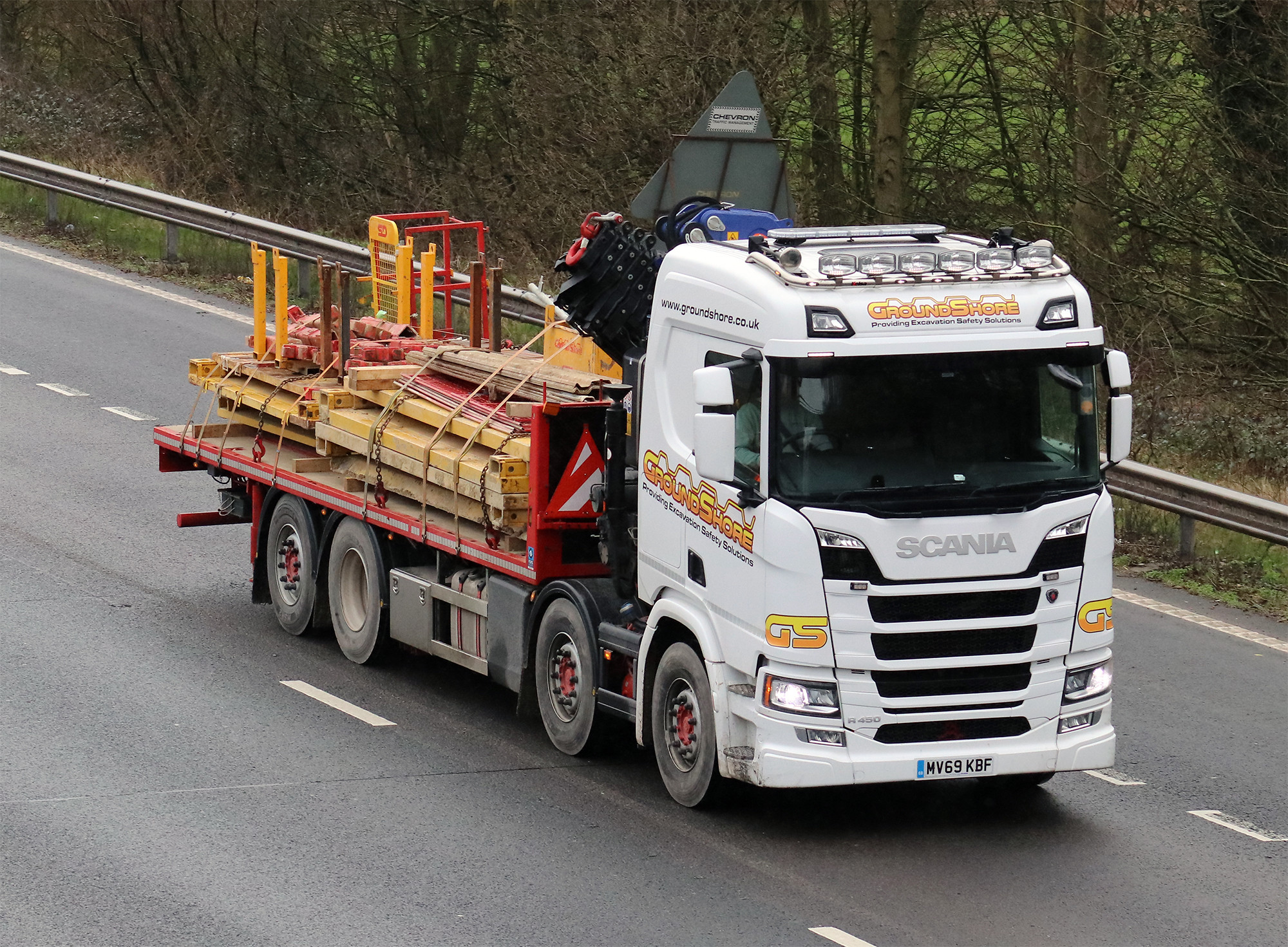 [Resim: 1699650591_nSAU8pYUAvlCmHf.jpg]