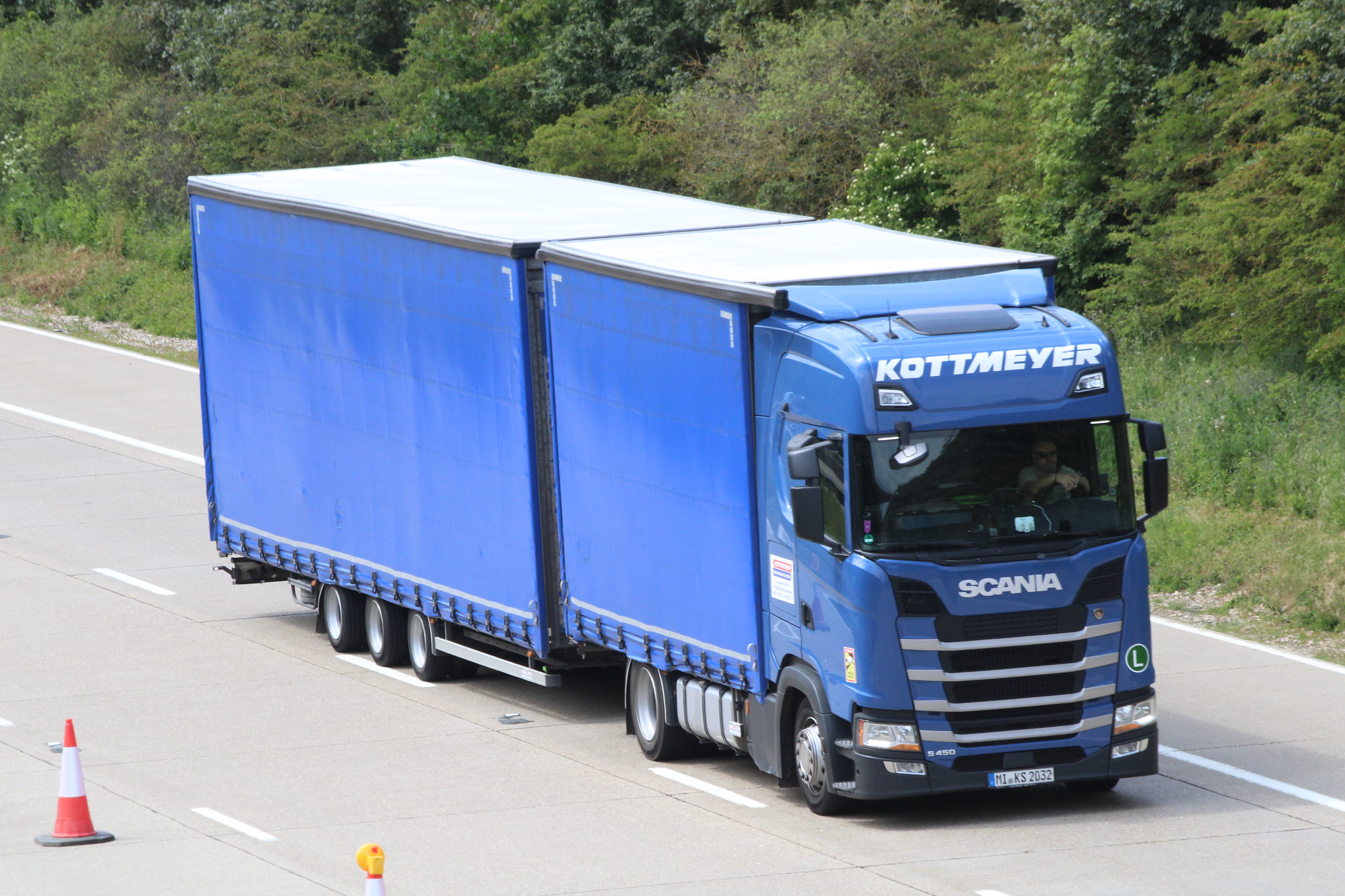 [Resim: 1700334386_i23iN6wFNtrf8TL.jpg]