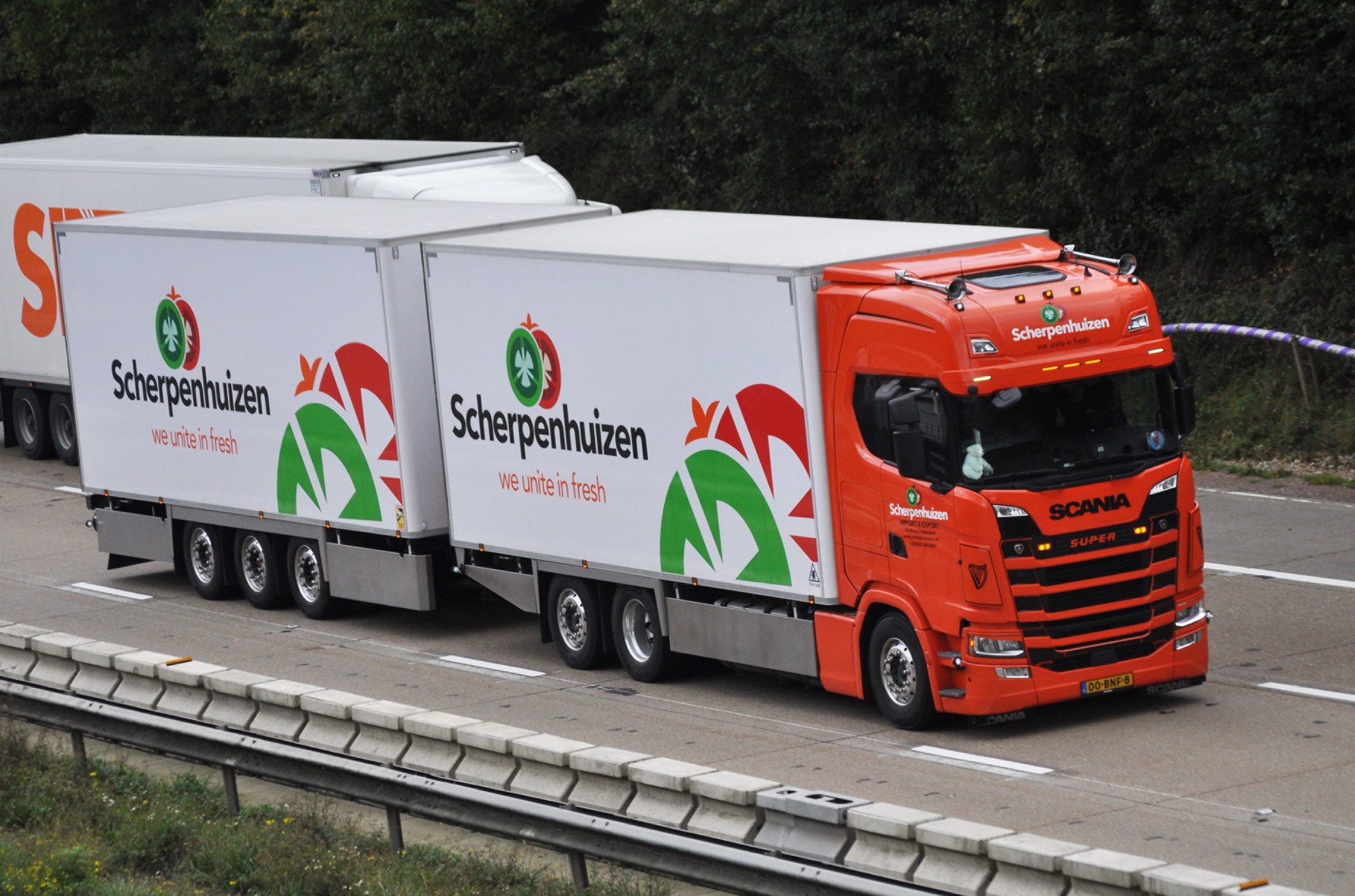 [Resim: 1700334451_62AMnMBeCAIsS9j.jpg]