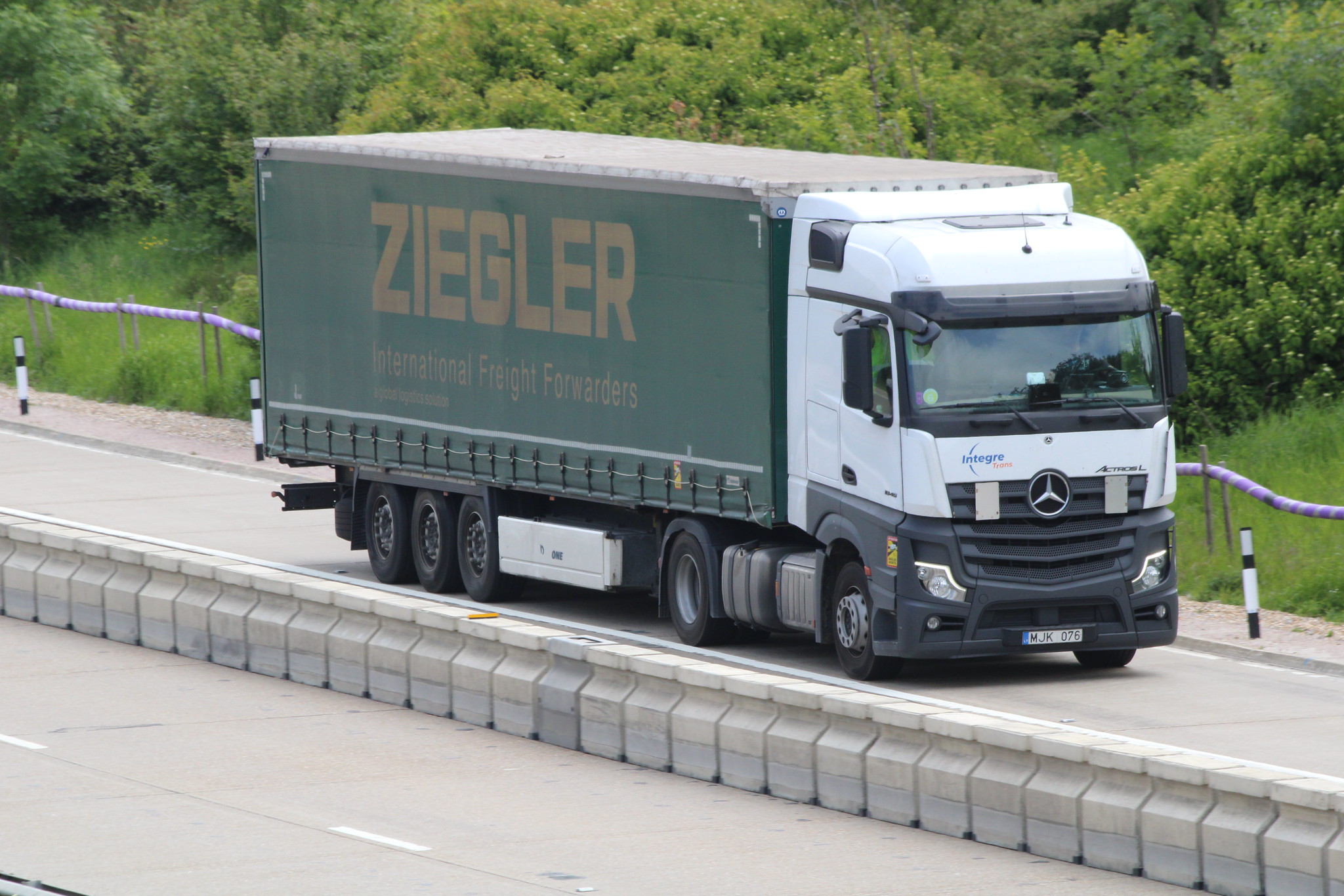 [Resim: 1700339779_3Qq5W8Wxuj2X4SB.jpg]