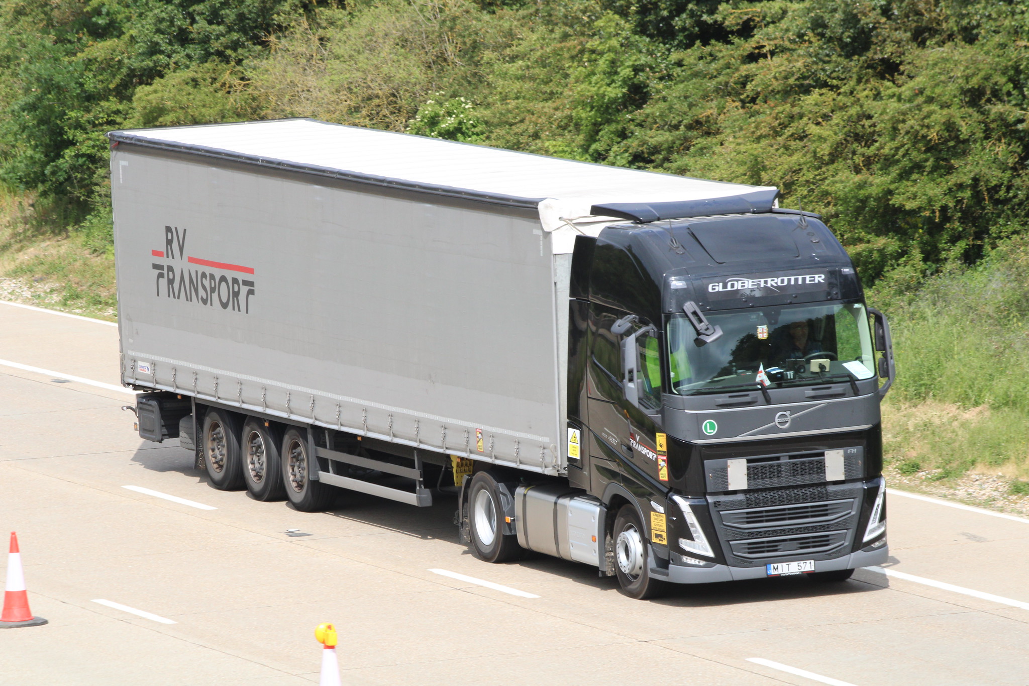 [Resim: 1700507402_R5GpgZxFmRQeDM3.jpg]