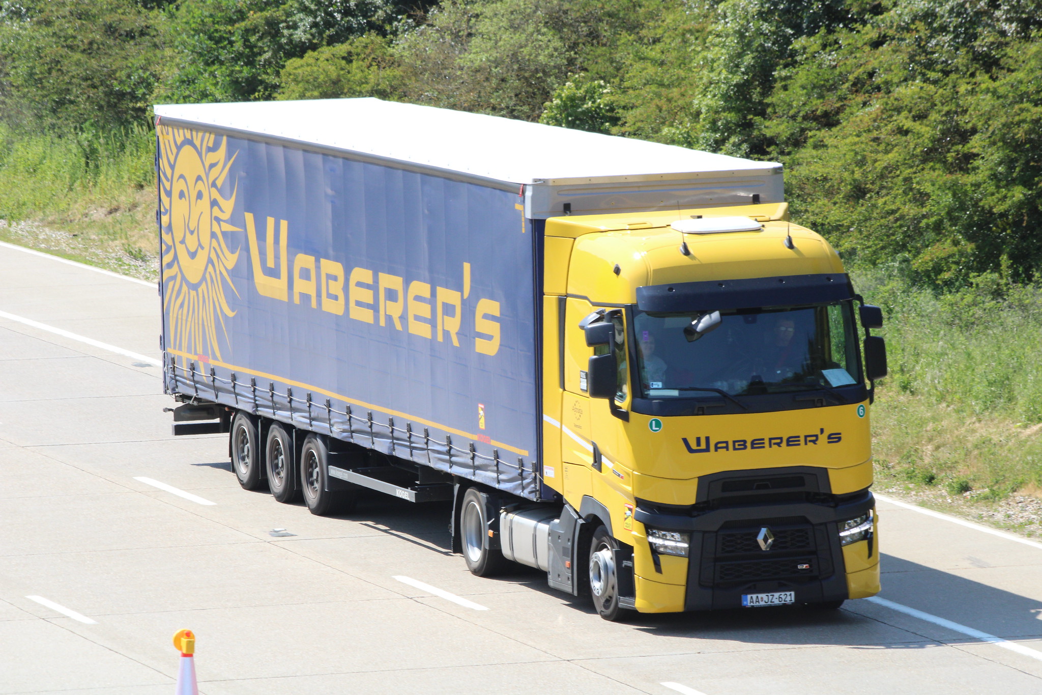 [Resim: 1700679303_NvIp13vKFgEFv4S.jpg]