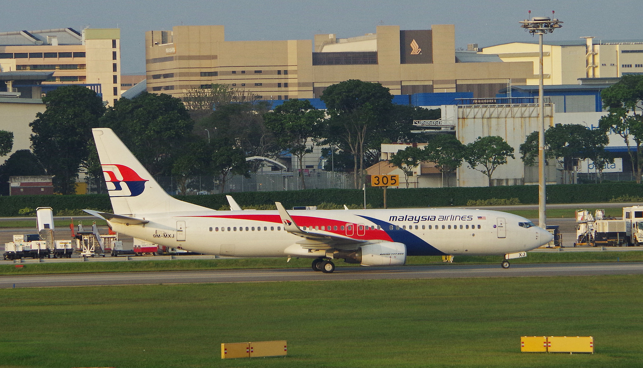 [Resim: 1700680005_XXvBjvkVfy5PZZV.jpg]