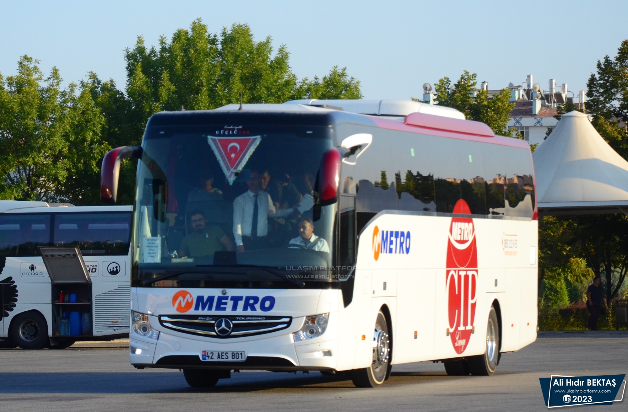 [Resim: 1701086145_mEl2JQVh44Z0hJL.JPG]