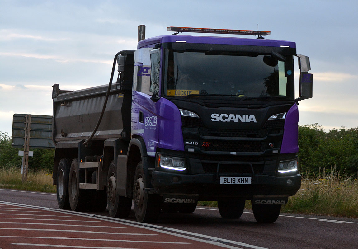 [Resim: 1702484415_KWQNxCAlN2q6h9n.jpg]