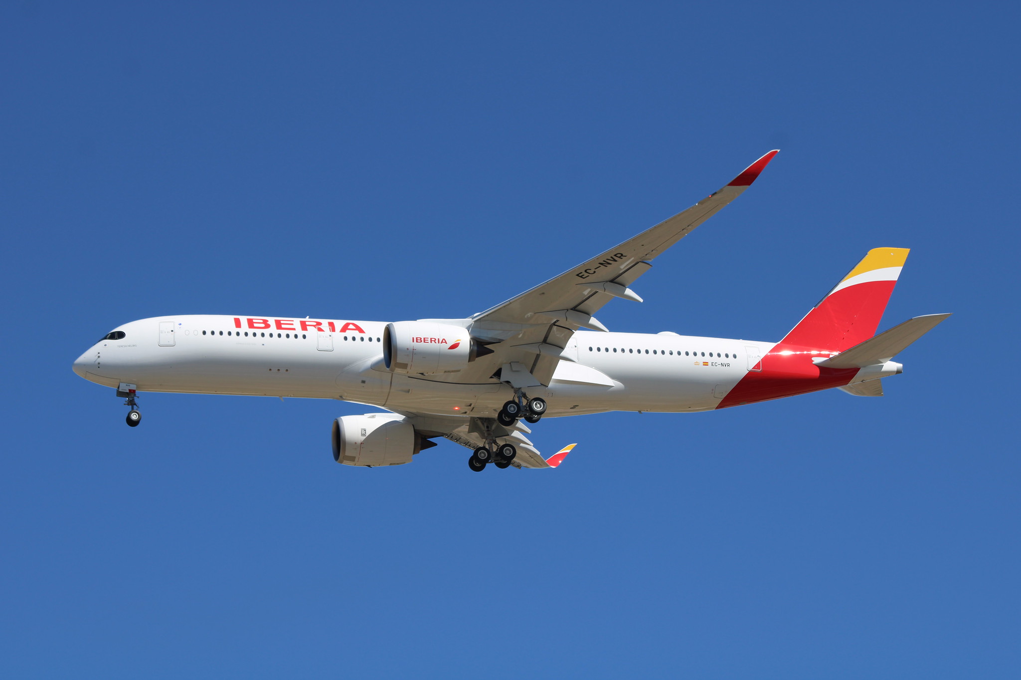 [Resim: 1703241780_iL4yH1oexnVtNNs.jpg]