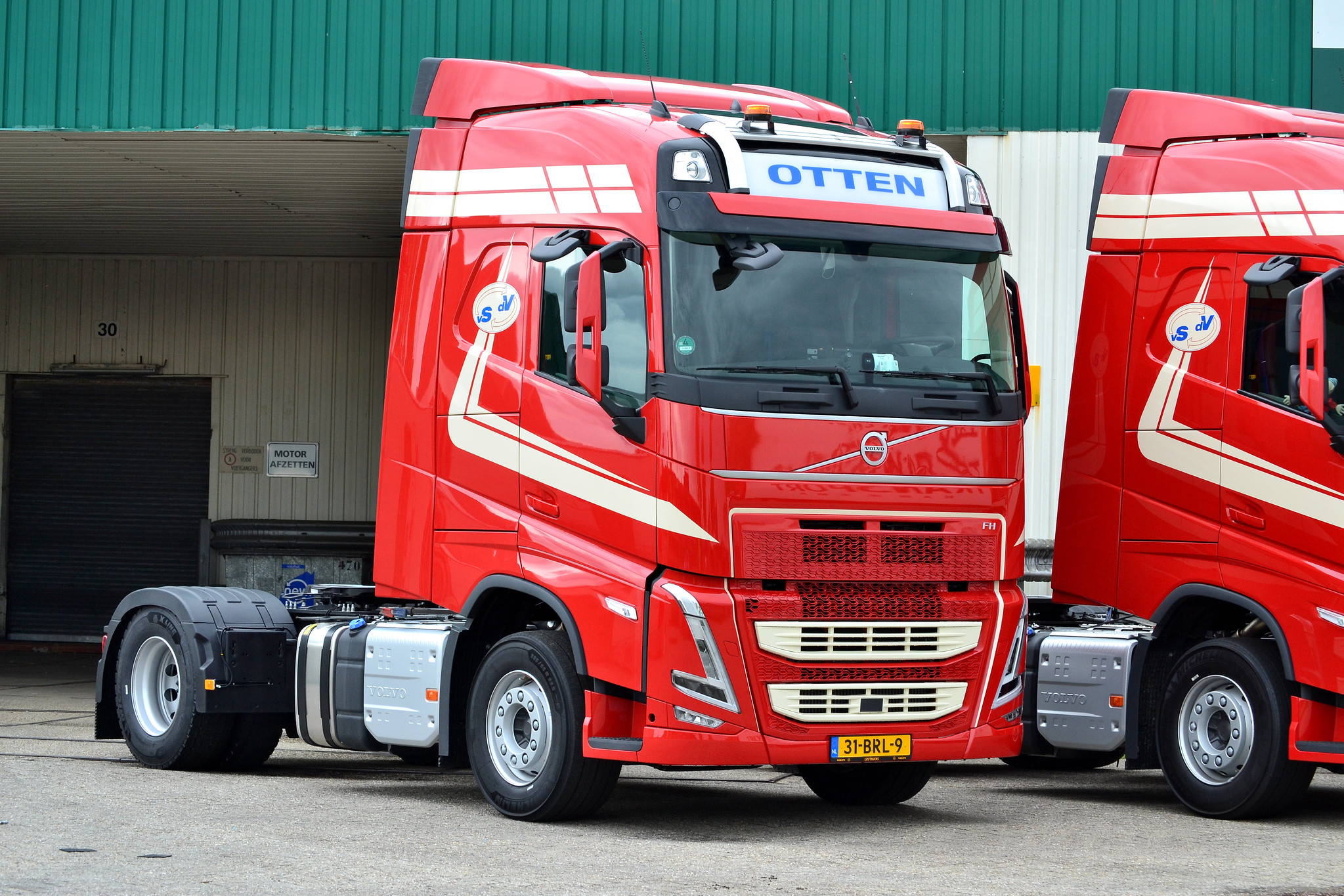 [Resim: 1703684548_OXdvUM1PPgHL9WL.jpg]