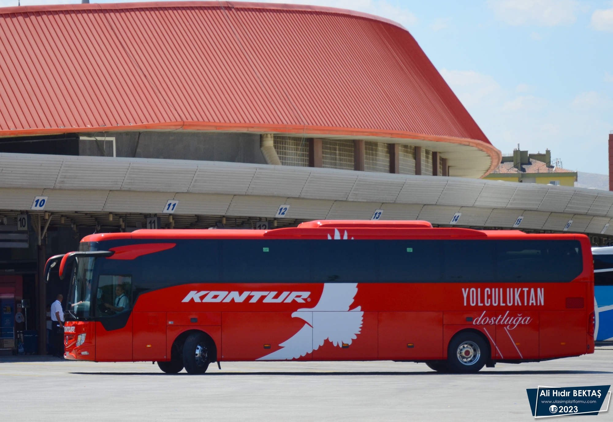 [Resim: 1707601197_kcseG1FWupu0LZi.JPG]