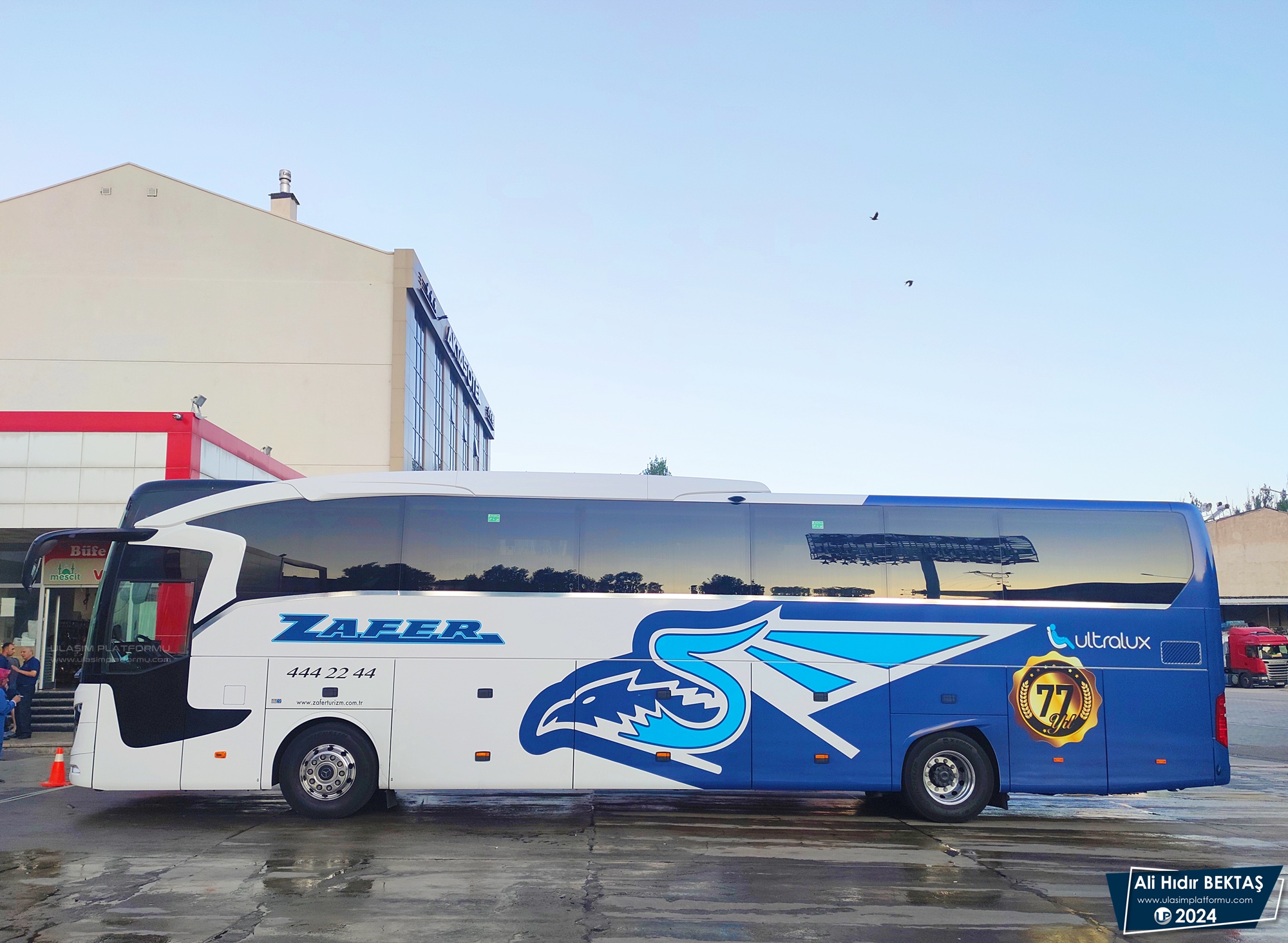 [Resim: 1713564822_9qkqdU7xSN1x0E9.jpg]