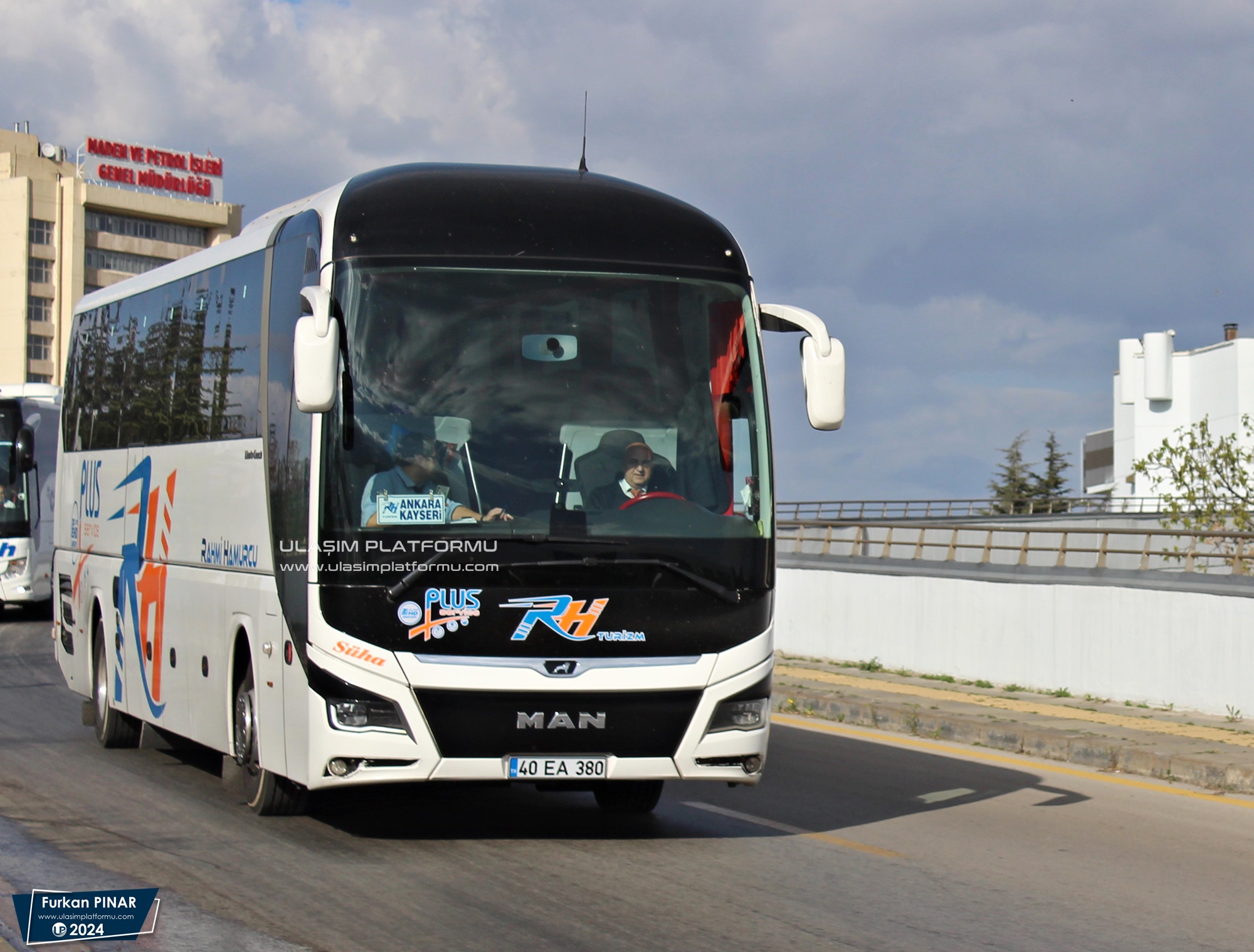 [Resim: 1714580784_U6Mt6XTNACC6Qx3.JPG]