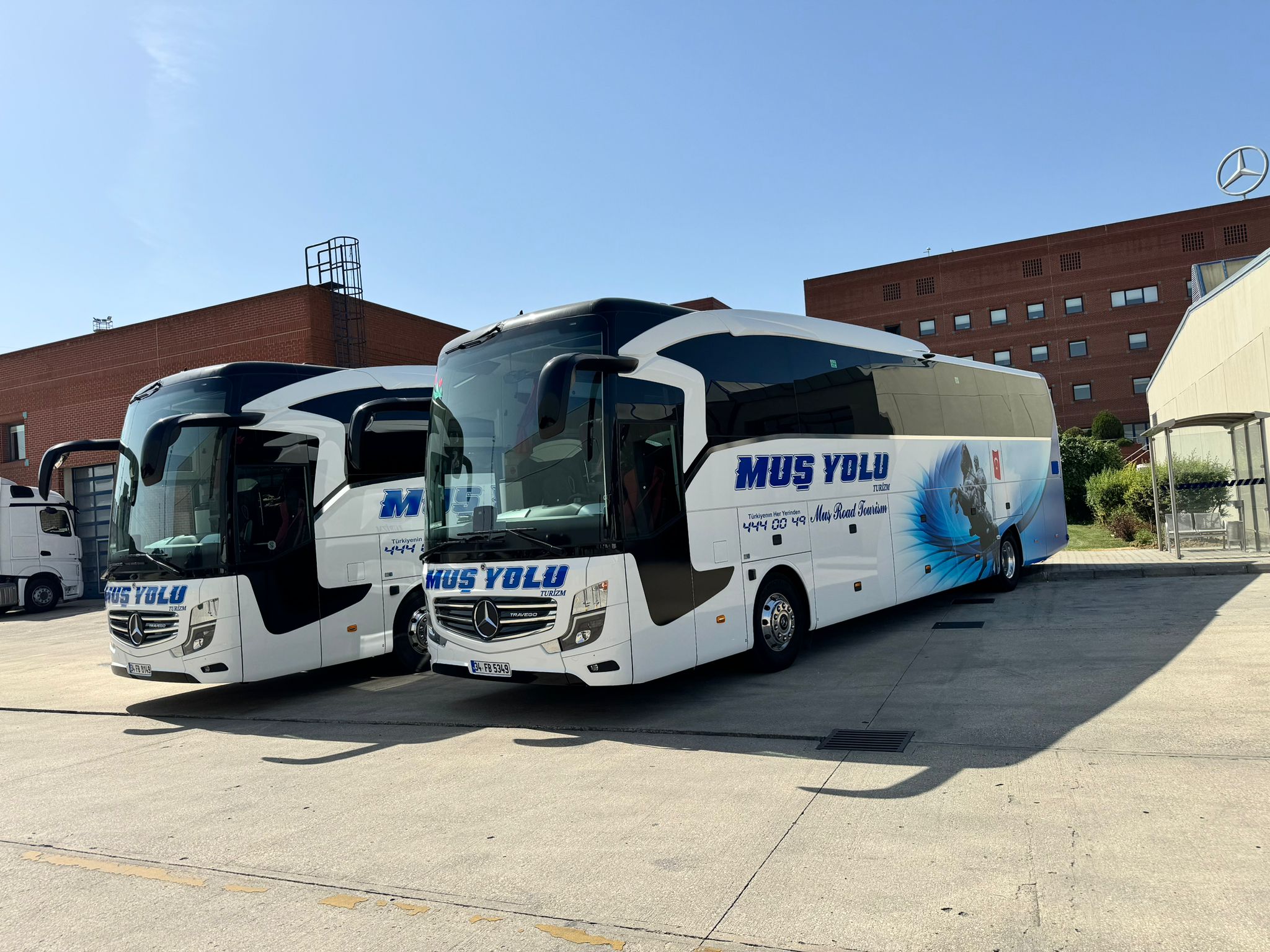 [Resim: 1717811220_doTia68KklmjfhV.jpg]